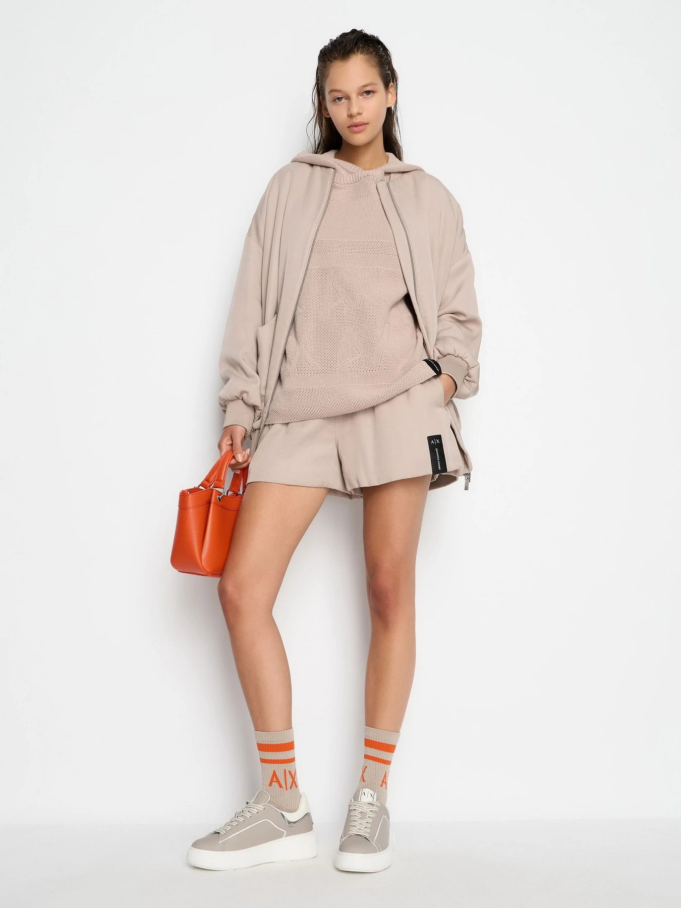 Куртки и дубленки Armani Exchange модель 3DYB07-YNYEZ-1786 Куртки и дубленки Armani Exchange модель 3DYB07-YNYEZ-1786 Фото