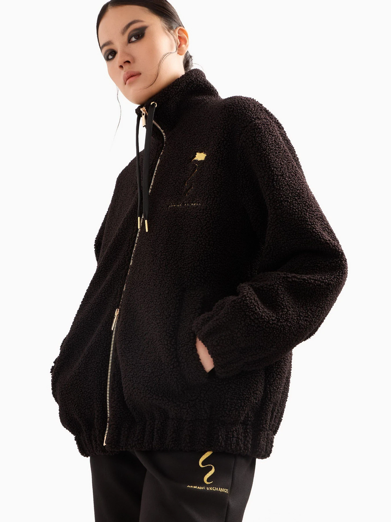 Куртки и дубленки Armani Exchange Chinese New Year модель 3DYBAB-YJFAZ-1200 Куртки и дубленки Armani Exchange Chinese New Year модель 3DYBAB-YJFAZ-1200 Фото