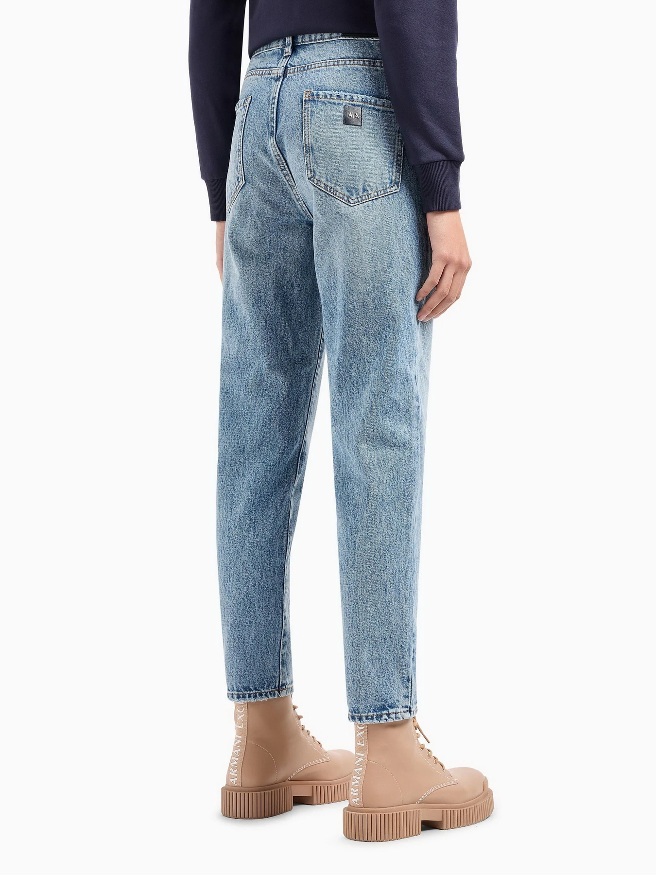 Джинси Armani Exchange J16 модель 3DYJ16-Y14BZ-1500 Джинси Armani Exchange J16 модель 3DYJ16-Y14BZ-1500 Фото