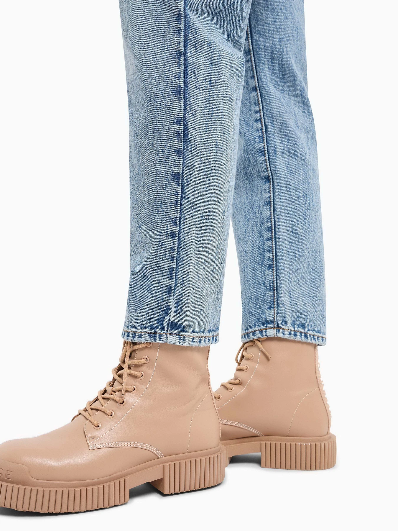 Джинси Armani Exchange J16 модель 3DYJ16-Y14BZ-1500 Джинси Armani Exchange J16 модель 3DYJ16-Y14BZ-1500 Фото