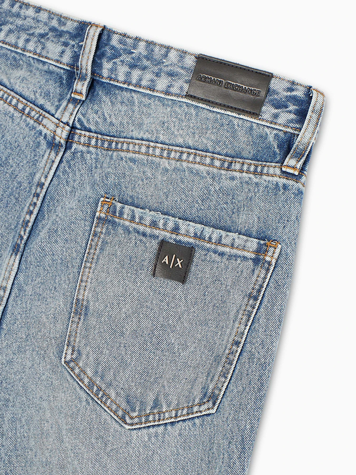 Джинси Armani Exchange J16 модель 3DYJ16-Y14BZ-1500 Джинси Armani Exchange J16 модель 3DYJ16-Y14BZ-1500 Фото