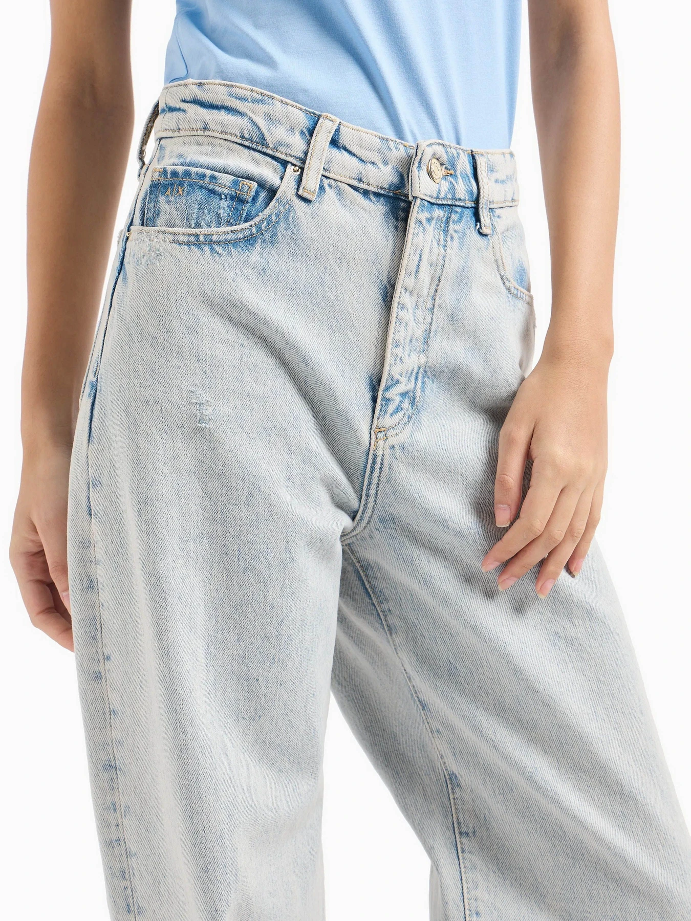 Джинсы Armani Exchange J38 модель 3DYJ38-Y16JZ-1500 Джинсы Armani Exchange J38 модель 3DYJ38-Y16JZ-1500 Фото