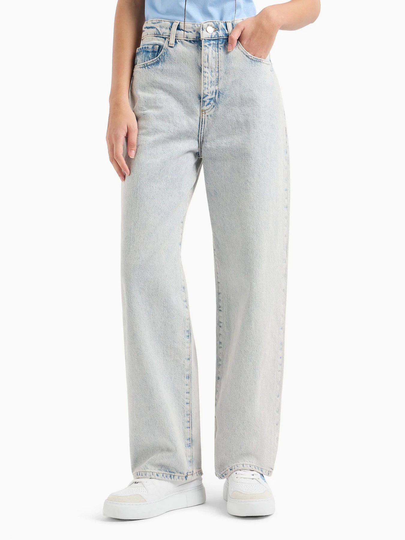 Джинсы Armani Exchange J38 модель 3DYJ38-Y16JZ-1500 Джинсы Armani Exchange J38 модель 3DYJ38-Y16JZ-1500 Фото