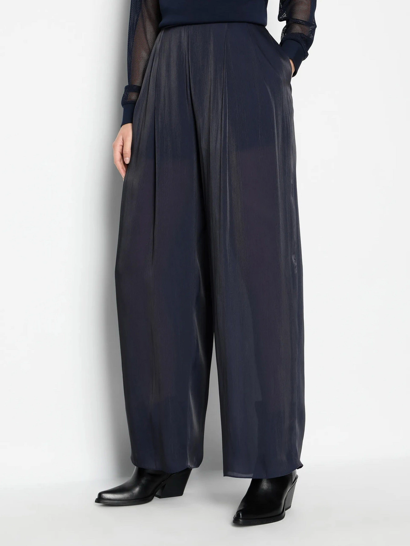 Брюки Armani Exchange модель 3DYP19-YNUUZ-1593 Фото