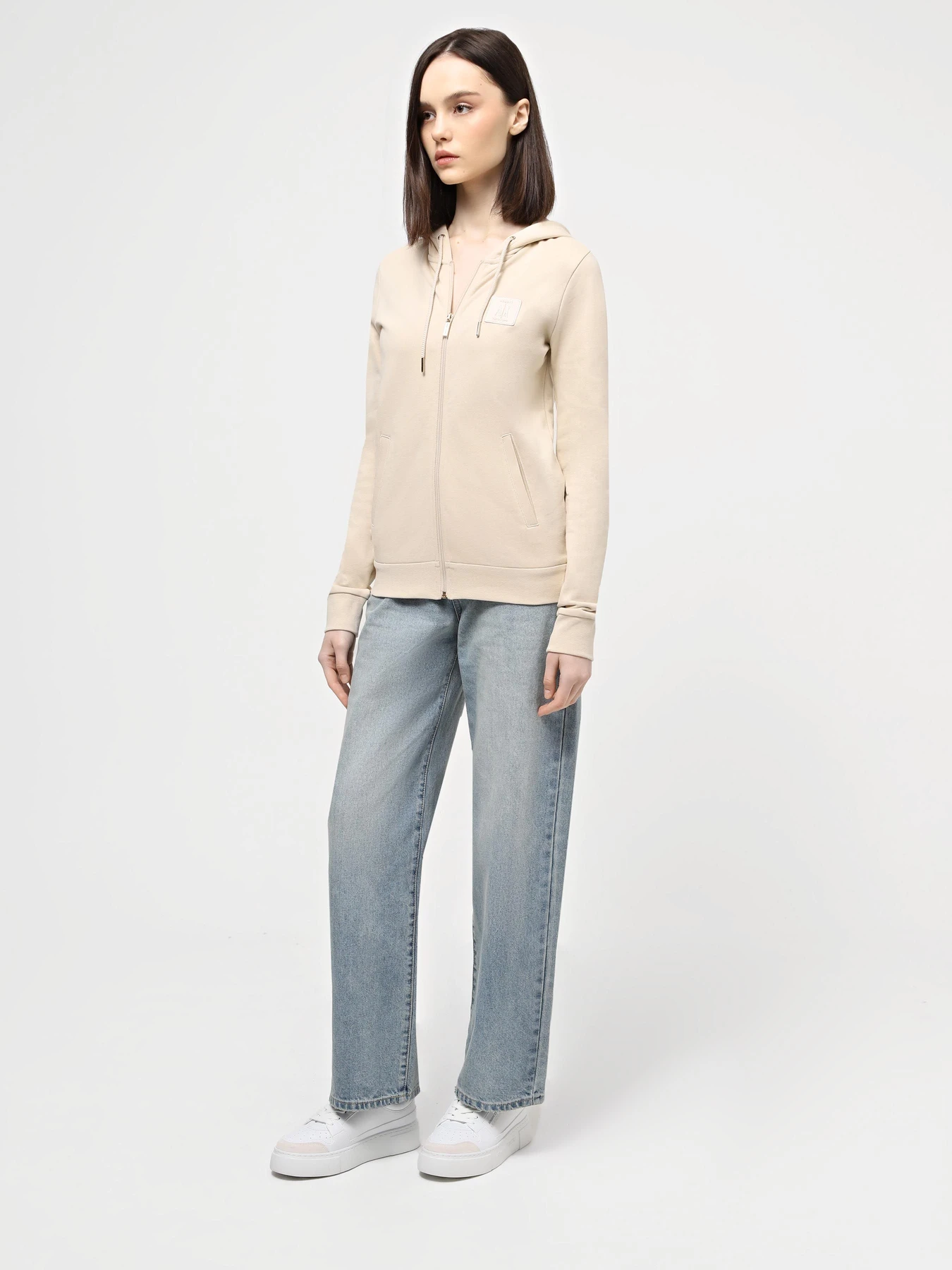 Худи и свитшоты Armani Exchange Icon Project модель 8NYM08-YJ68Z-1787 Худи и свитшоты Armani Exchange Icon Project модель 8NYM08-YJ68Z-1787 Фото