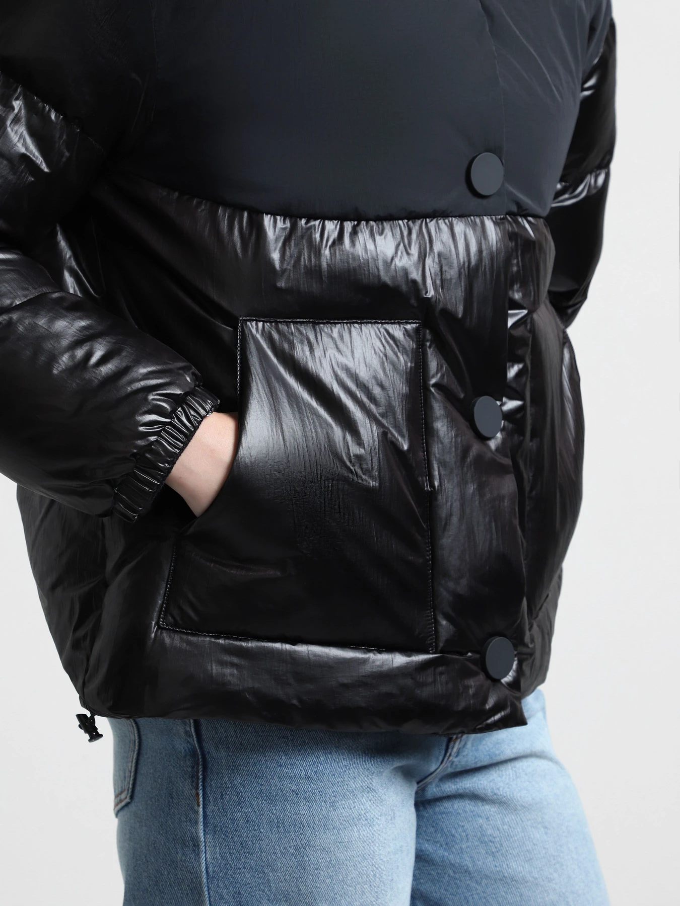 Куртки и дубленки Armani Exchange модель 6DYB05-YN1UZ-1200 Куртки и дубленки Armani Exchange модель 6DYB05-YN1UZ-1200 Фото