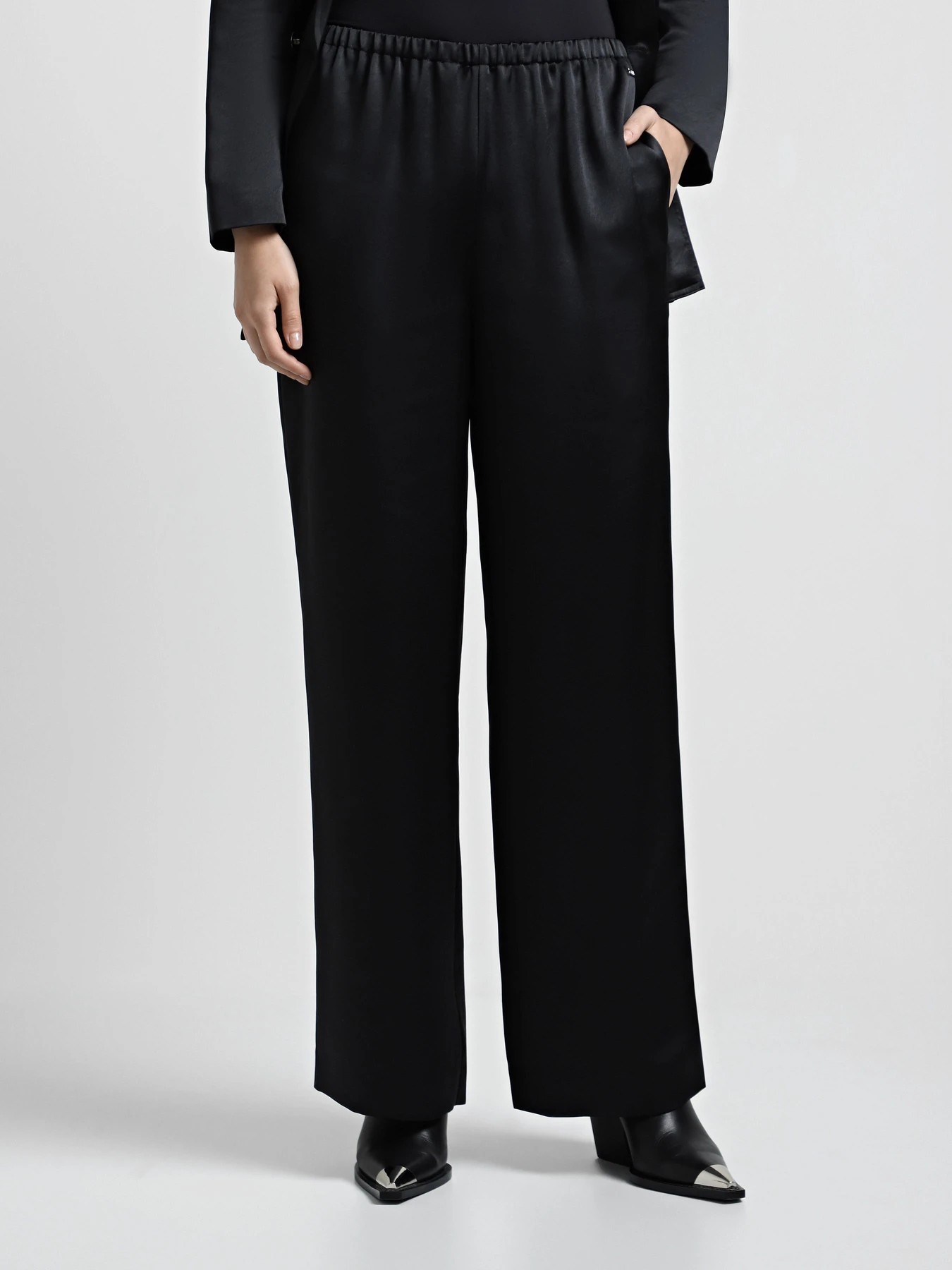 Брюки Armani Exchange модель 6DYP11-YN4UZ-1200 Фото