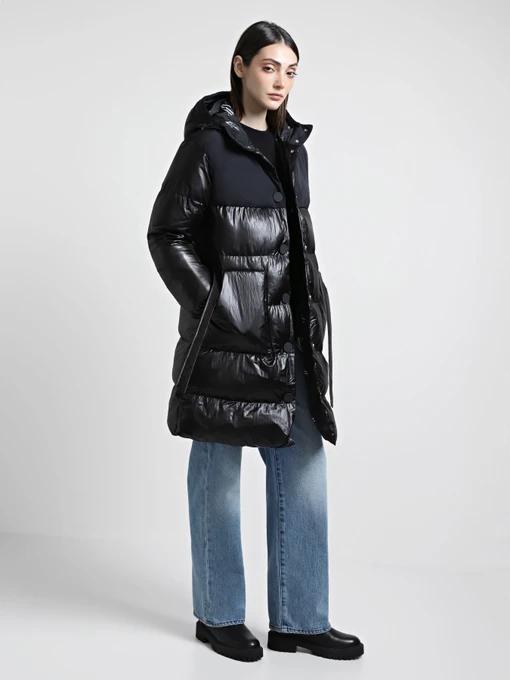 Жіноча Зимова куртка Armani Exchange фото 2