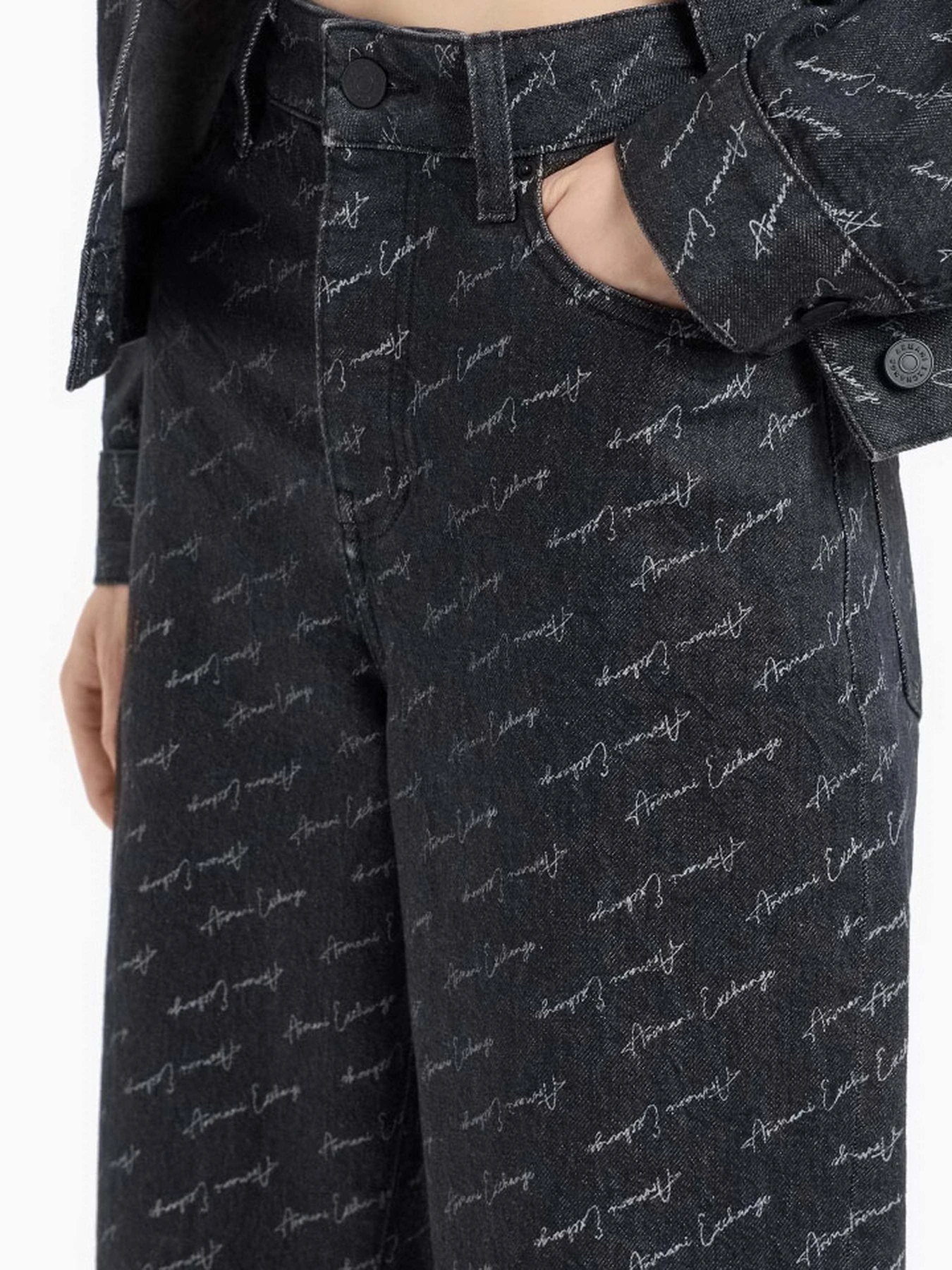 Джинсы Armani Exchange модель 6DYJ51-Y18BZ-42AC Джинсы Armani Exchange модель 6DYJ51-Y18BZ-42AC Фото