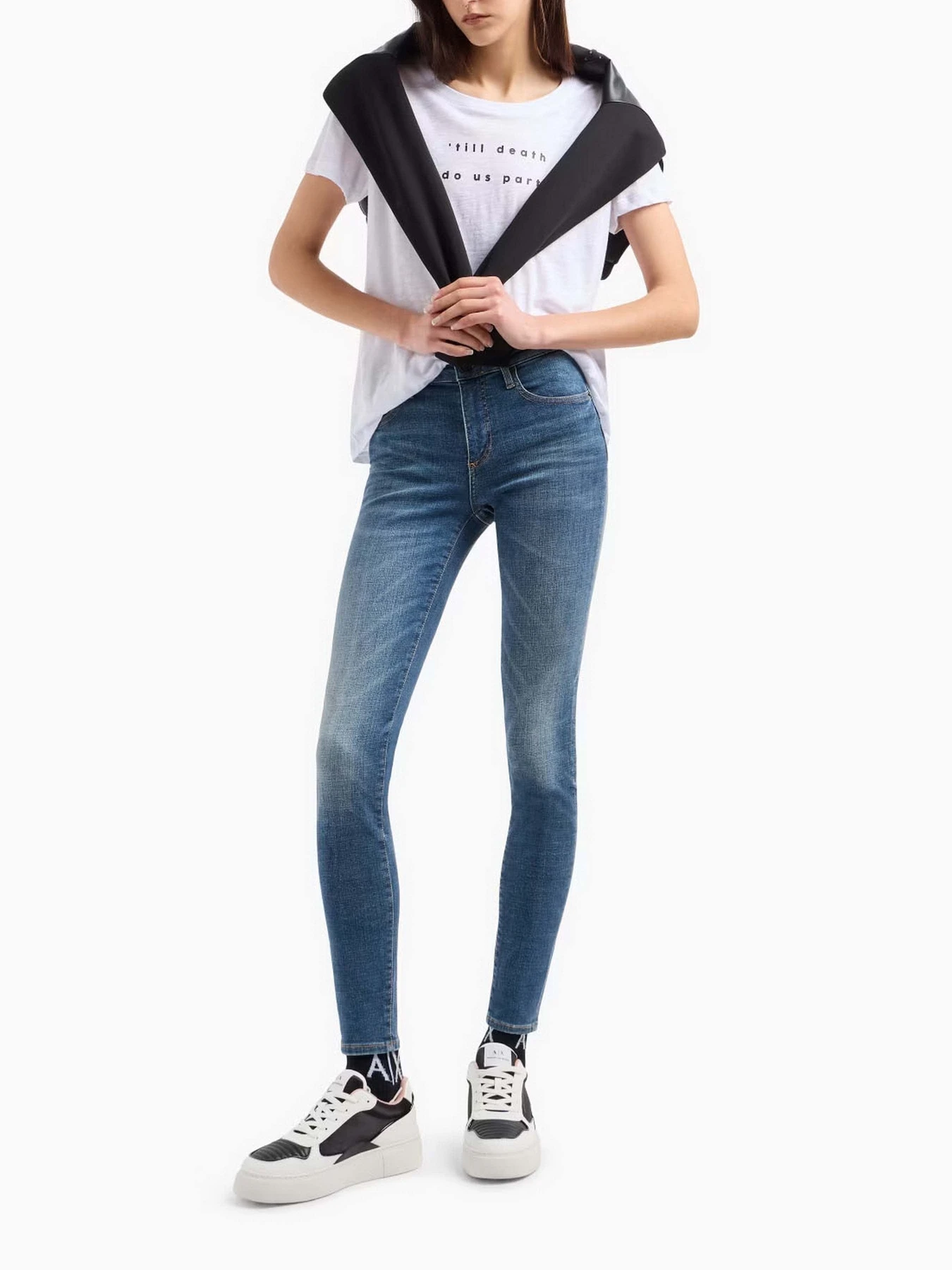 Джинси Armani Exchange модель 6DYJ69-Y18EZ-1500 Джинси Armani Exchange модель 6DYJ69-Y18EZ-1500 Фото