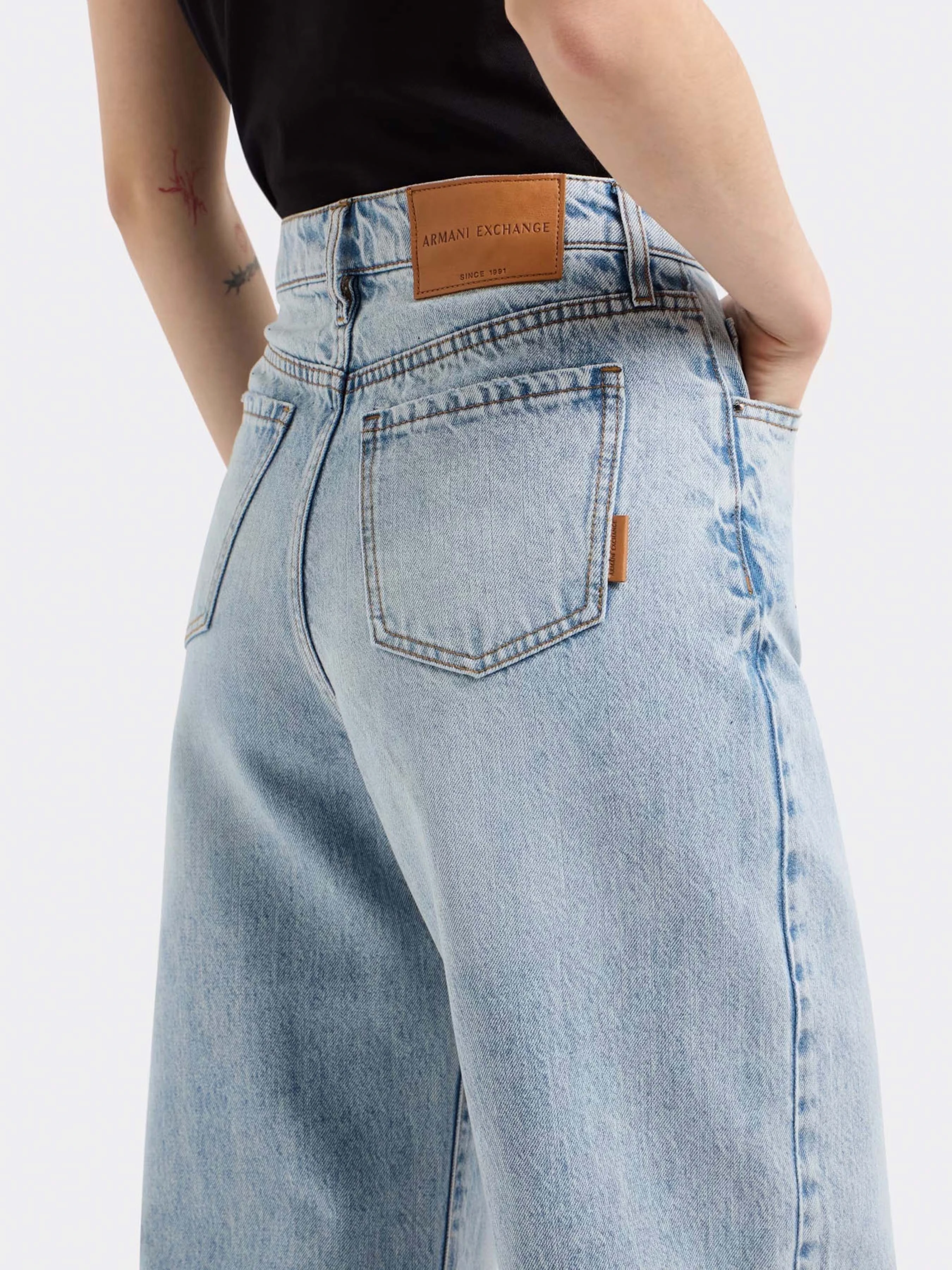 Жіночі Широкі джинси Armani Exchange фото 3