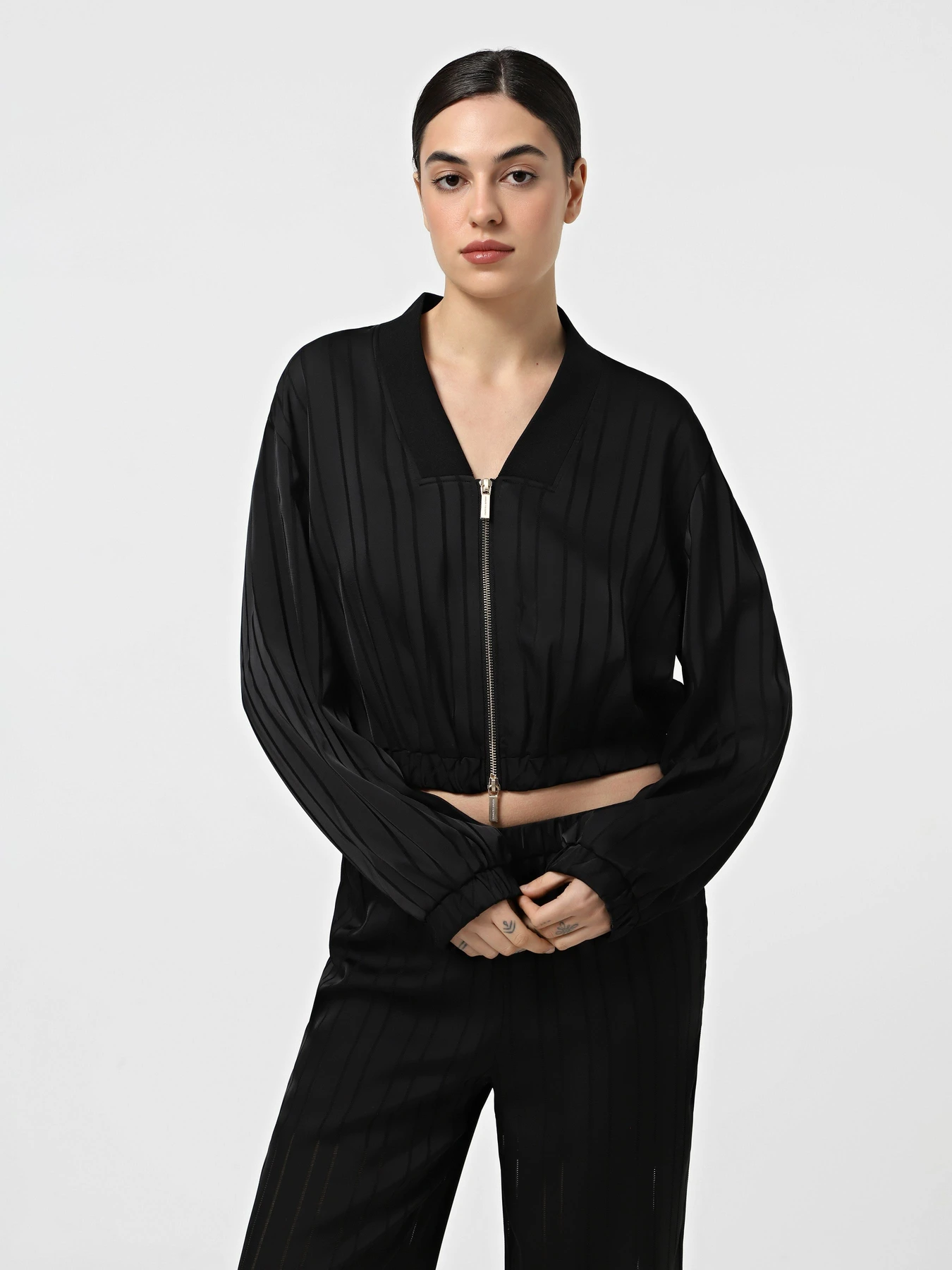 Куртки та дублянки Armani Exchange модель XW000174-AF12744-FC041 Фото