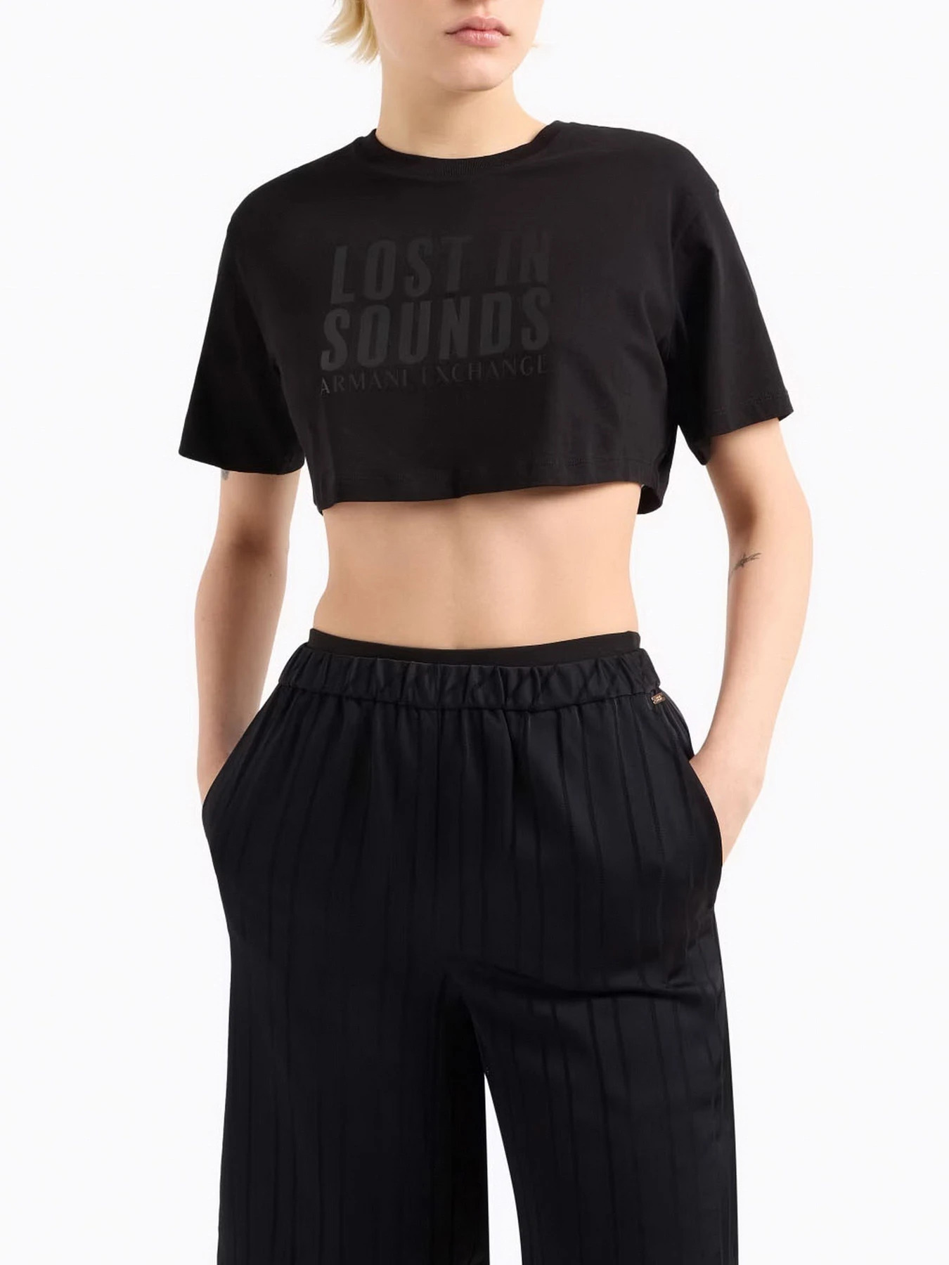 Футболки і поло Armani Exchange Lost in sounds модель XW000546-AF10359-UC001 Футболки і поло Armani Exchange Lost in sounds модель XW000546-AF10359-UC001 Фото