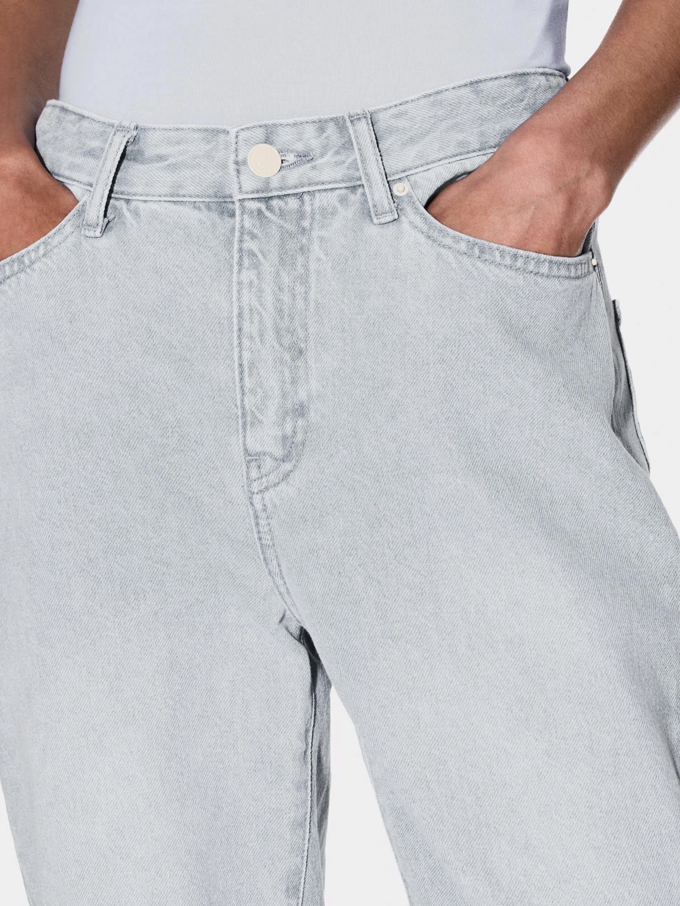 Джинси Armani Exchange модель XW000073-AF14494-MB003 Джинси Armani Exchange модель XW000073-AF14494-MB003 Фото