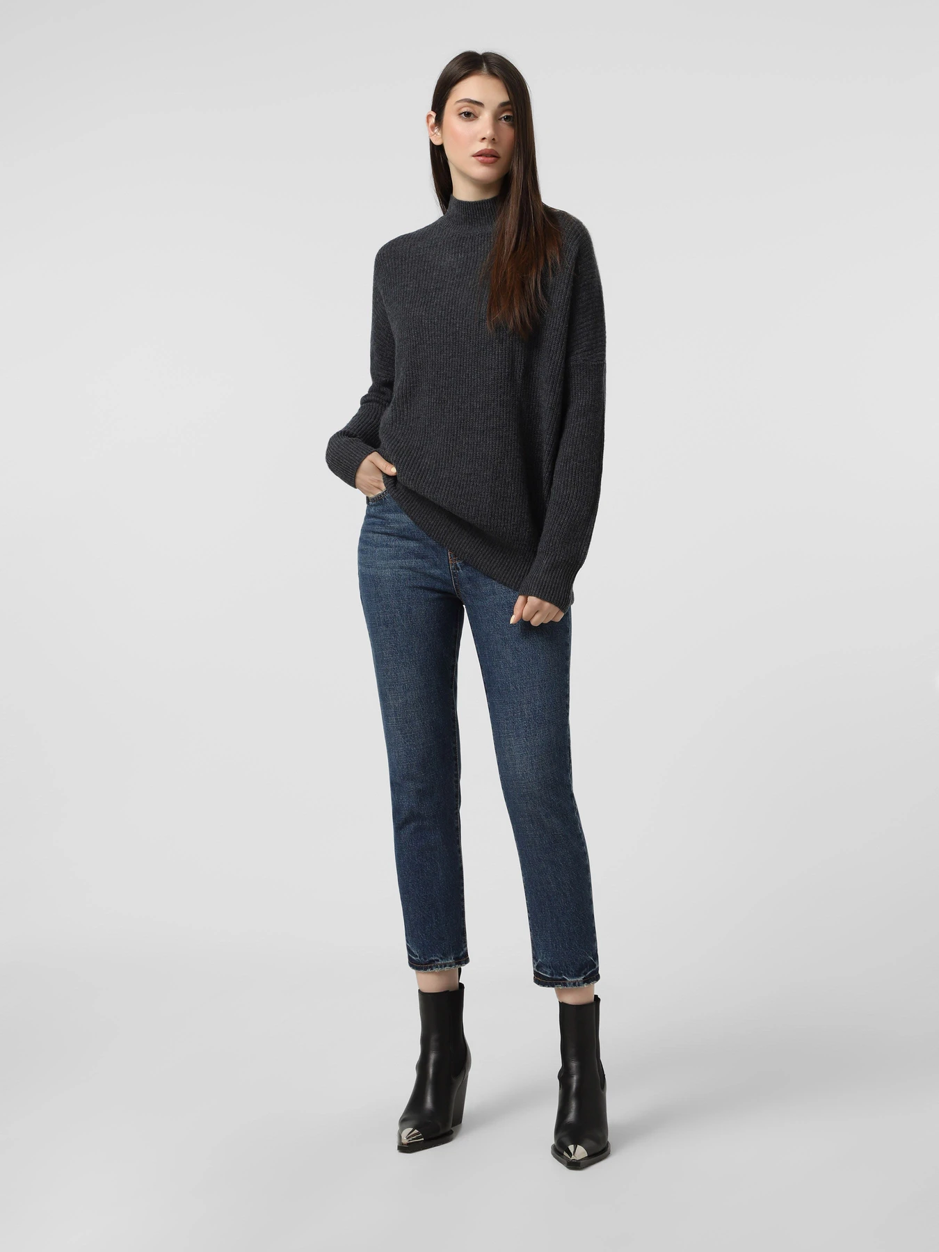 Джинси Armani Exchange модель XW000073-AF16091-MB010 Джинси Armani Exchange модель XW000073-AF16091-MB010 Фото