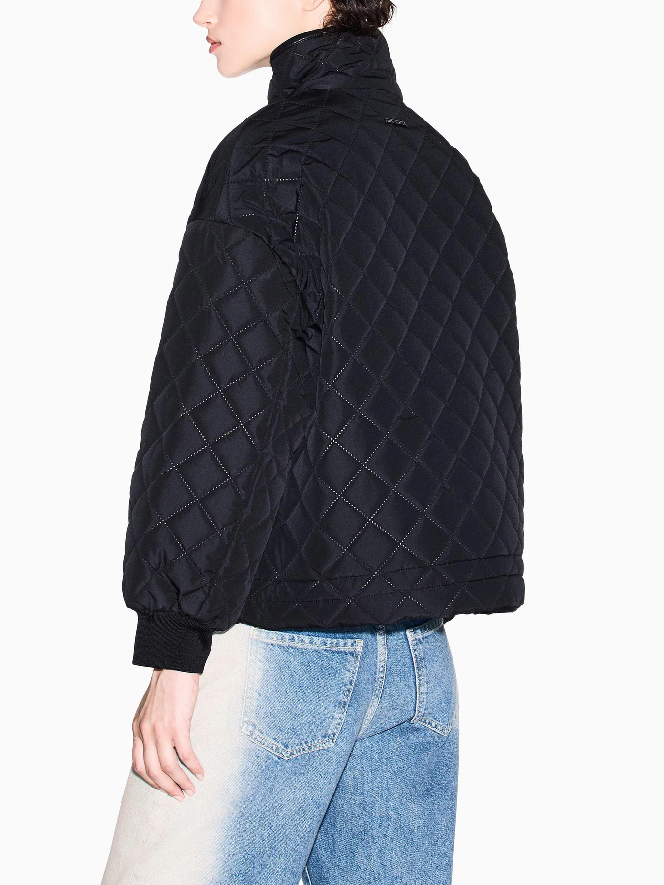 Куртки та дублянки Armani Exchange модель XW000683-AF16200-UC001 Куртки та дублянки Armani Exchange модель XW000683-AF16200-UC001 Фото
