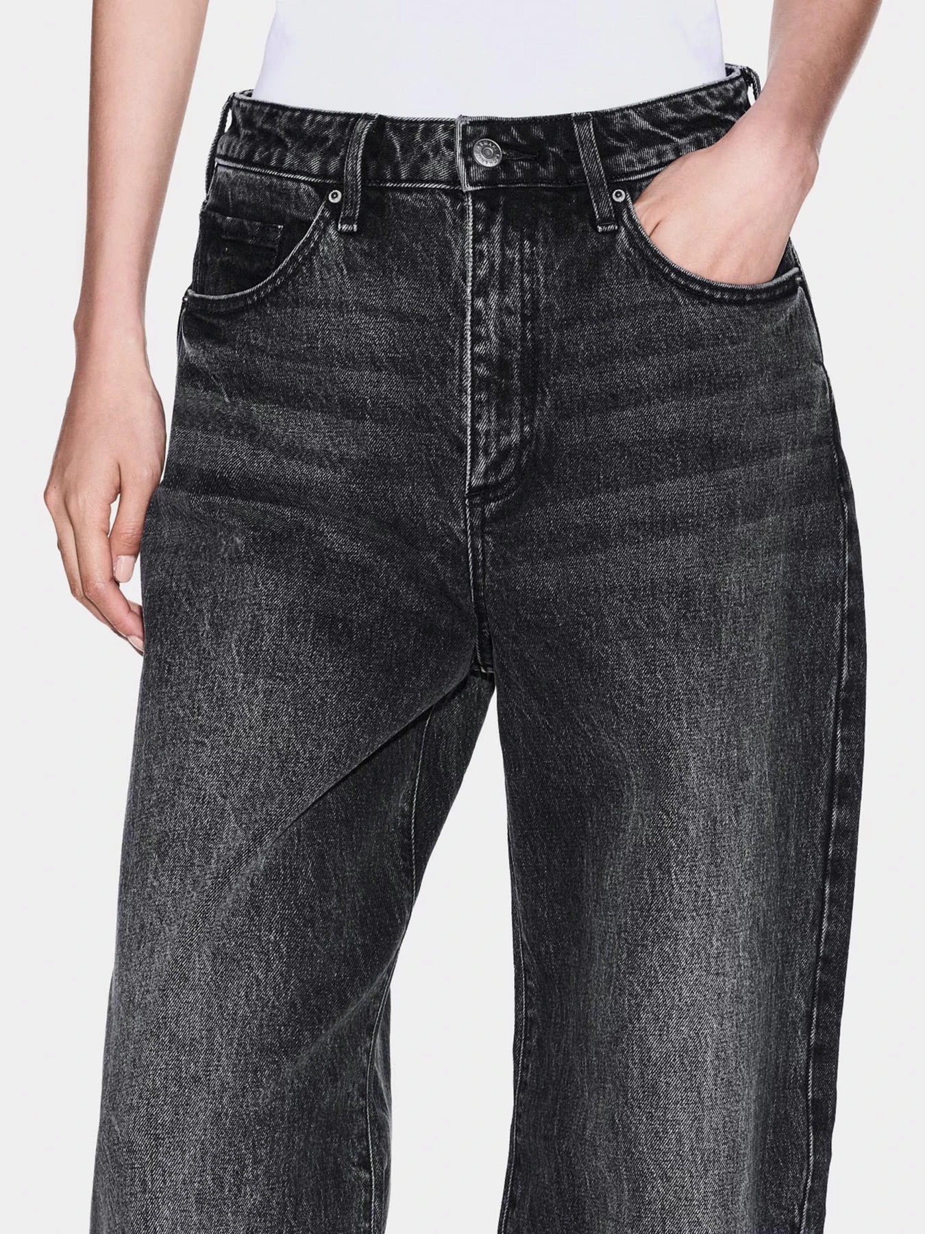 Джинси Armani Exchange модель XW000100-AF16084-MC002 Джинси Armani Exchange модель XW000100-AF16084-MC002 Фото