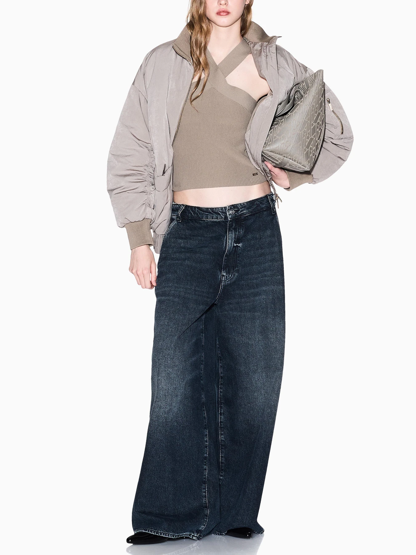 Куртки и дубленки Armani Exchange модель XW000670-AF16210-U6242 Куртки и дубленки Armani Exchange модель XW000670-AF16210-U6242 Фото