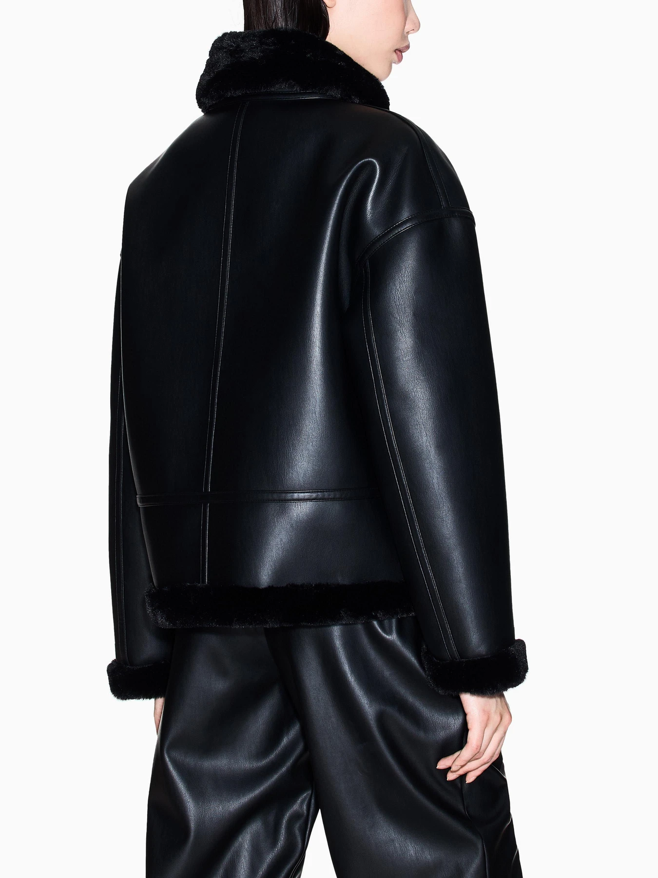 Куртки та дублянки Armani Exchange модель XW000713-AF16389-UC001 Фото