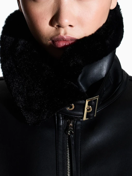 Жіноча Дублянка Armani Exchange фото 3