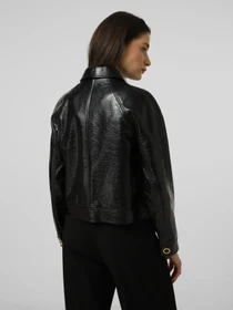 Куртки и дубленки Armani Exchange модель XW001811-AF18859-UC001 Фото