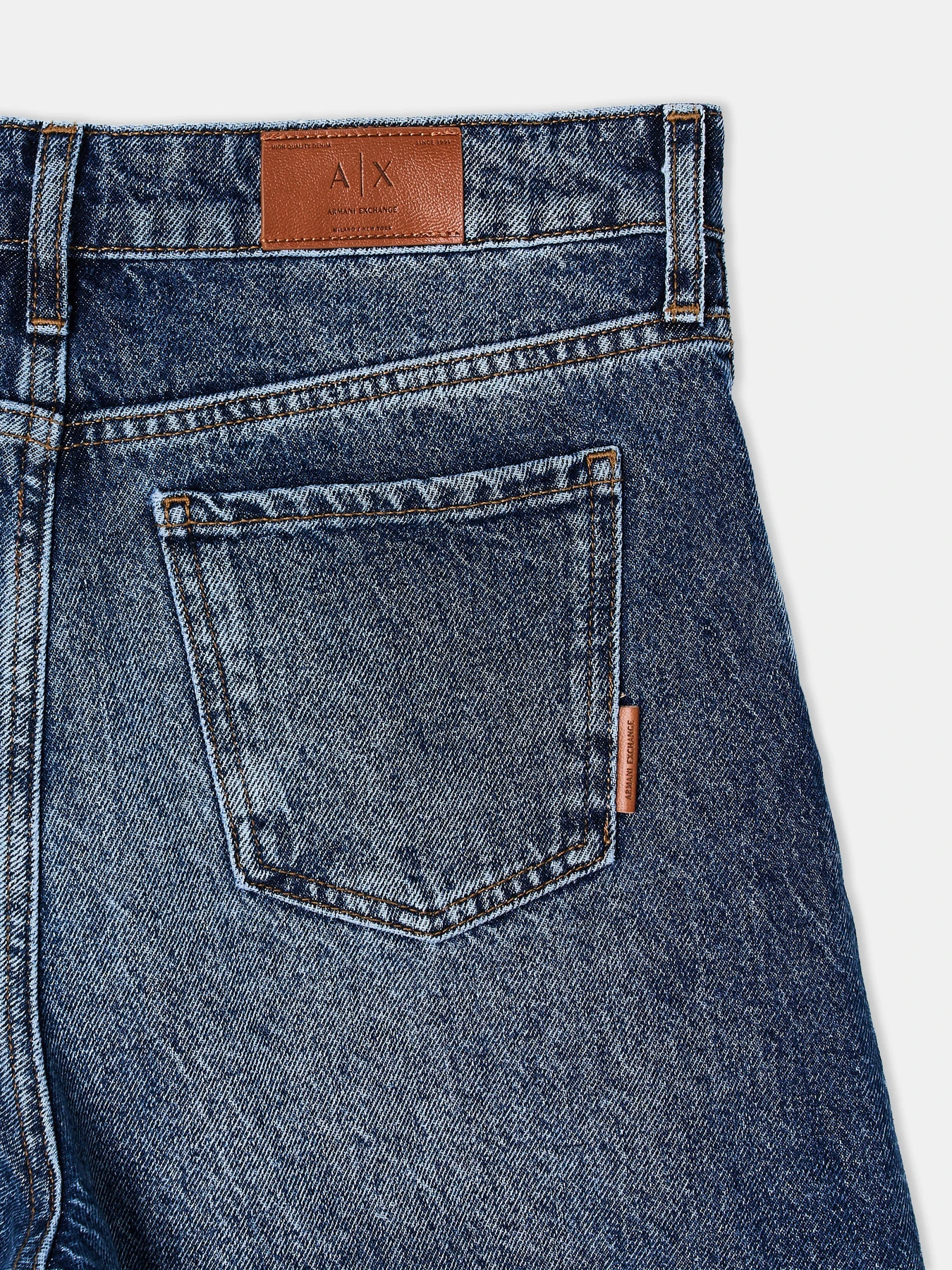 Джинсы Armani Exchange модель XW000100-AF21886-MB001 Джинсы Armani Exchange модель XW000100-AF21886-MB001 Фото