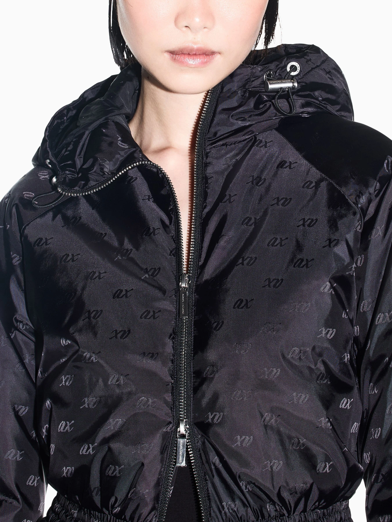 Куртки и дубленки Armani Exchange модель XW002434-AF26068-FC241 Куртки и дубленки Armani Exchange модель XW002434-AF26068-FC241 Фото