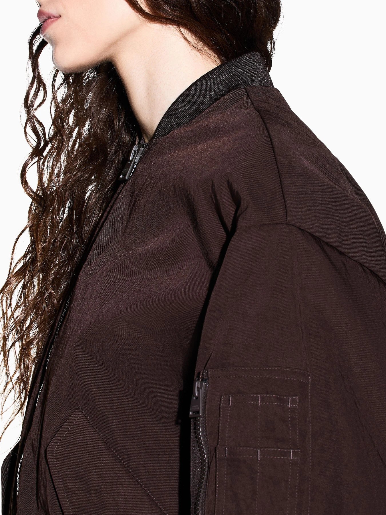 Куртки и дубленки Armani Exchange модель XW002435-AF26079-U6032 Куртки и дубленки Armani Exchange модель XW002435-AF26079-U6032 Фото