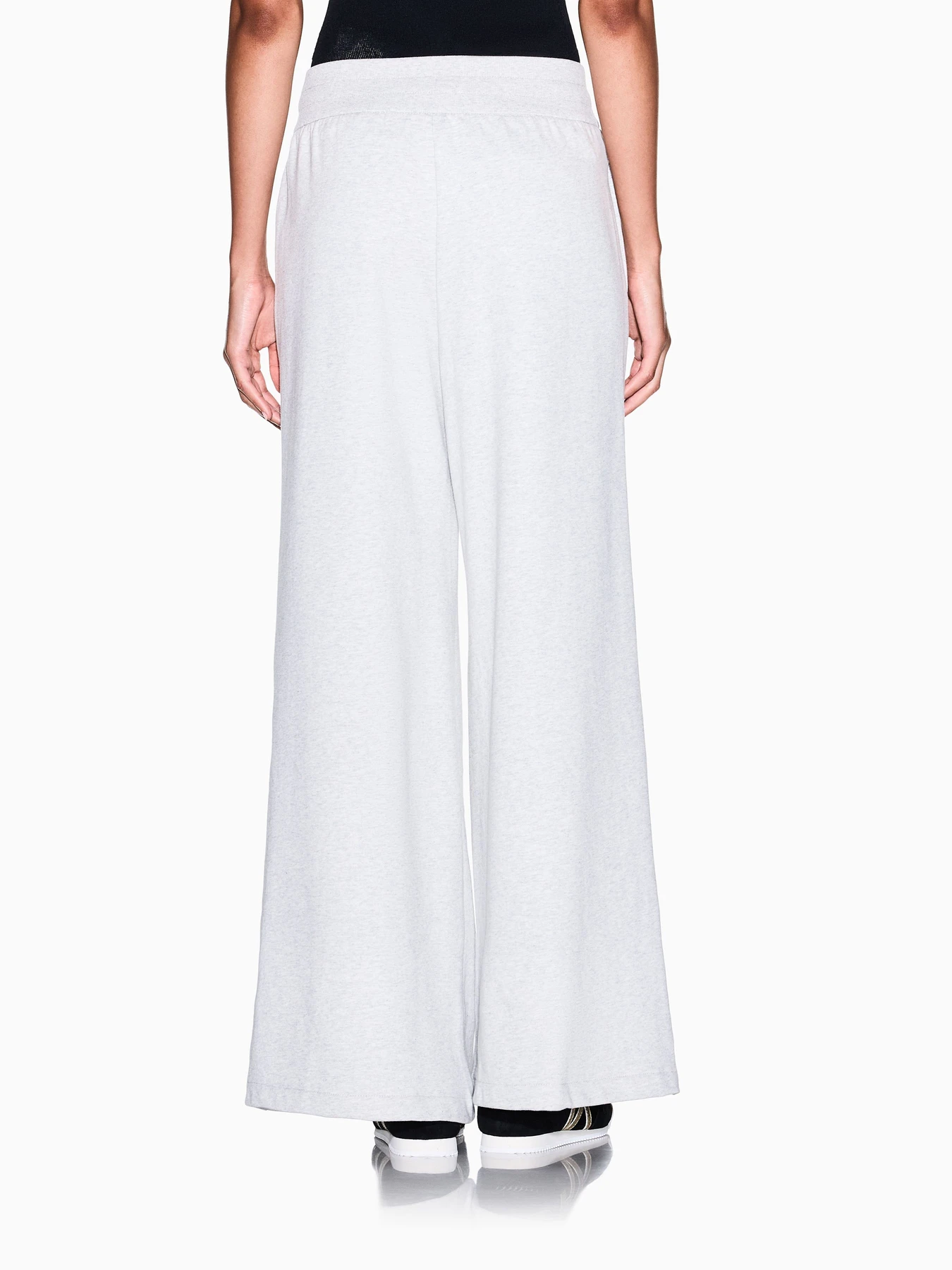 Брюки Armani Exchange модель XW002663-AF25527-O8019 Брюки Armani Exchange модель XW002663-AF25527-O8019 Фото