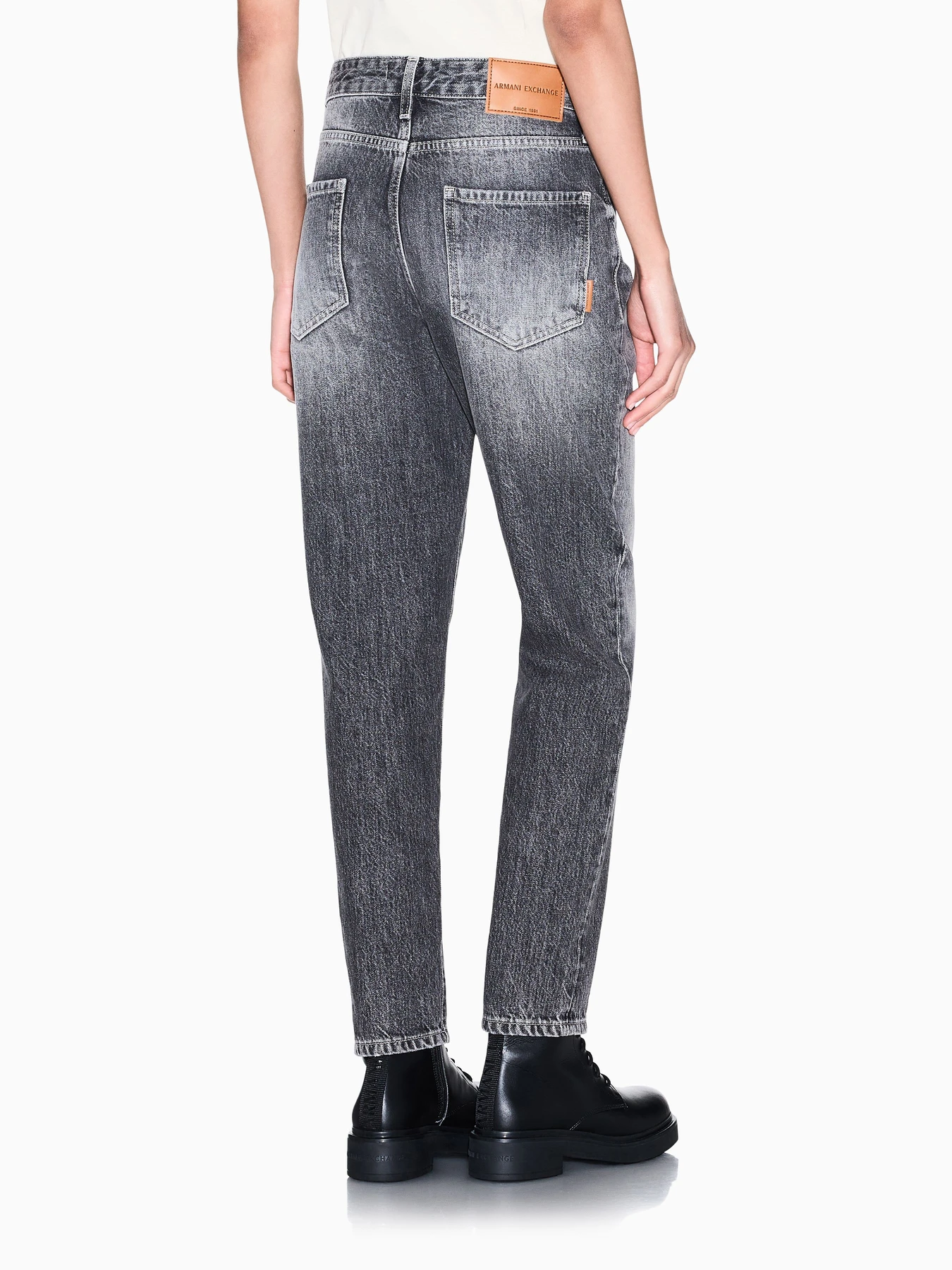 Джинсы Armani Exchange модель XW000073-AF23713-M8088 Джинсы Armani Exchange модель XW000073-AF23713-M8088 Фото