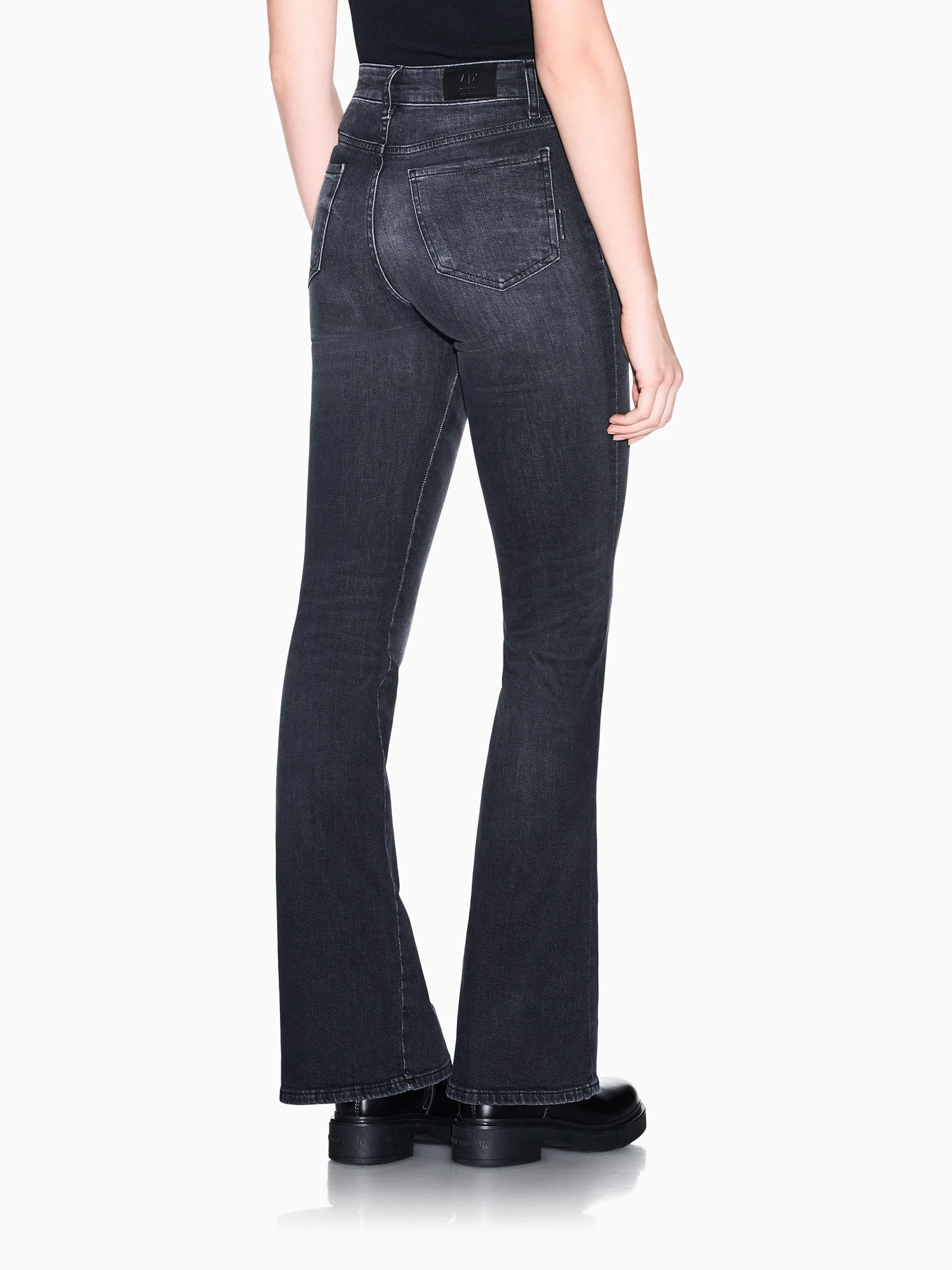 Джинсы Armani Exchange модель XW001391-AF26435-M8088 Джинсы Armani Exchange модель XW001391-AF26435-M8088 Фото