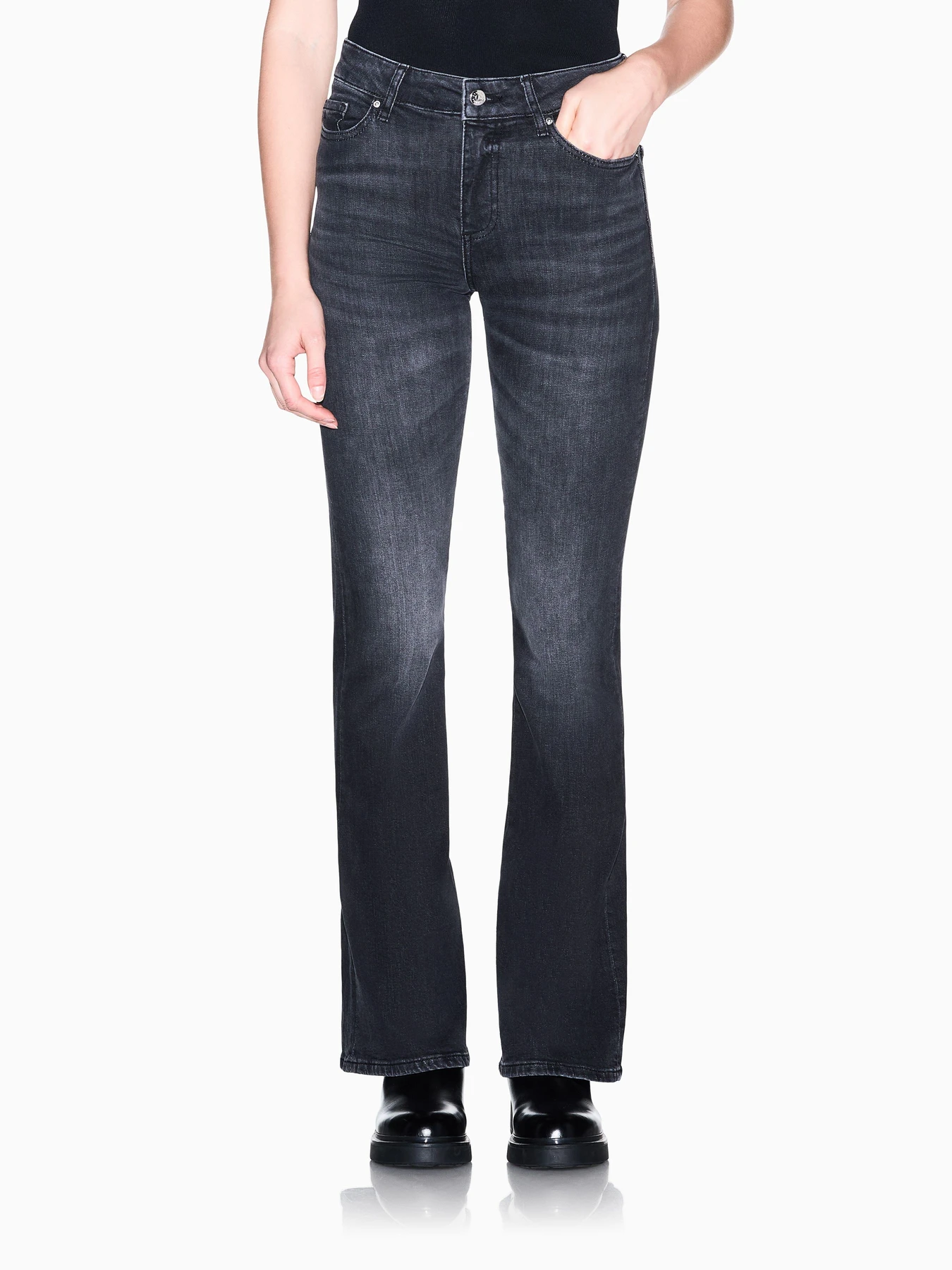 Джинсы Armani Exchange модель XW001391-AF26435-M8088 Джинсы Armani Exchange модель XW001391-AF26435-M8088 Фото