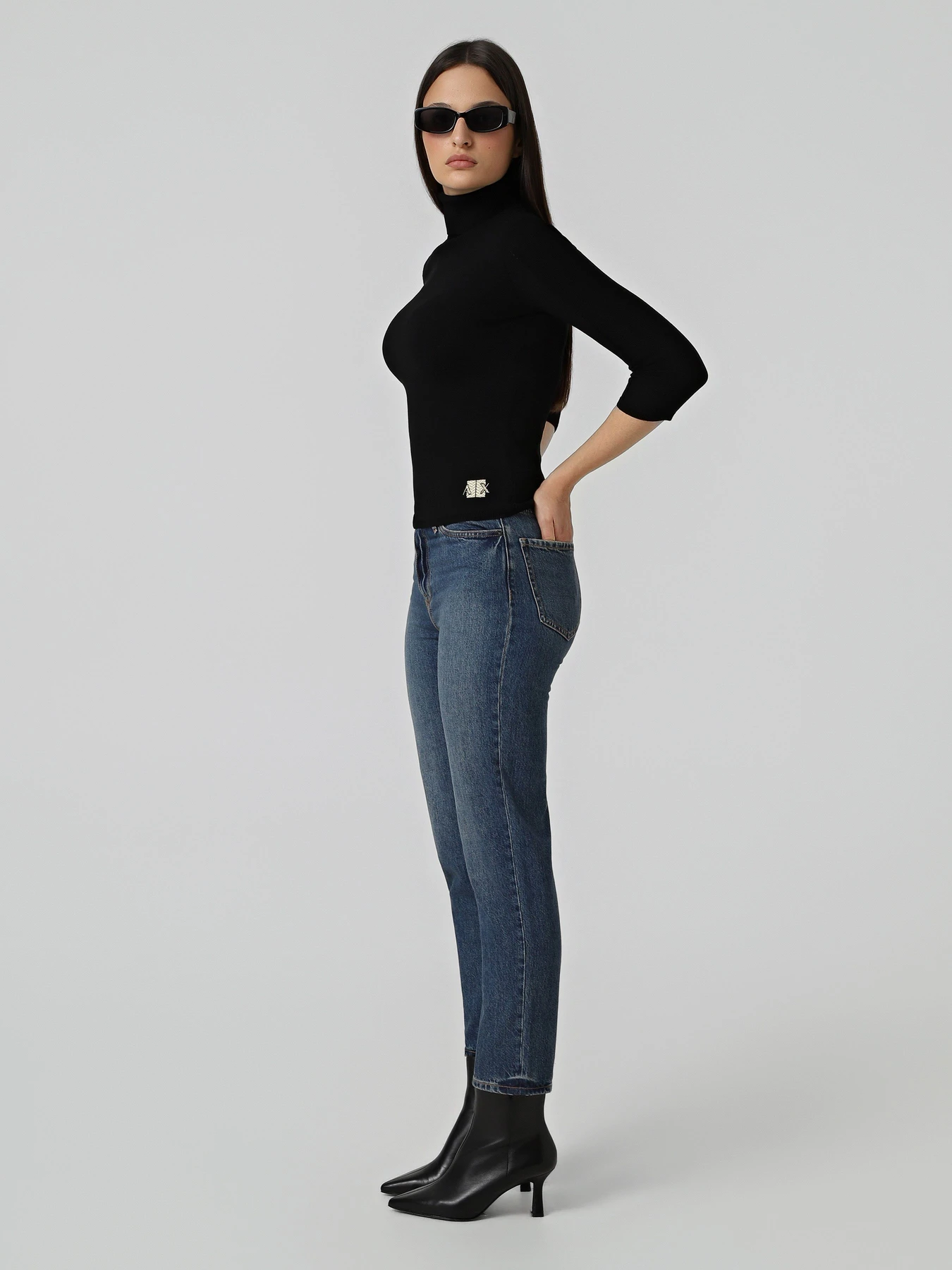 Светри та кардигани Armani Exchange модель XW002882-AF10352-UC001 Фото