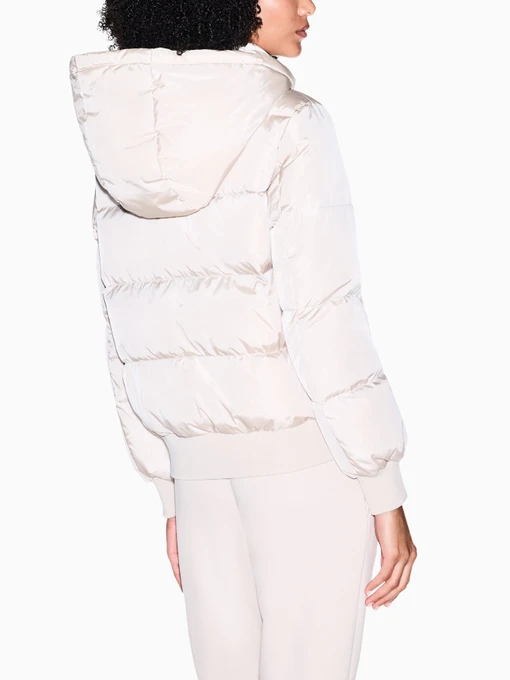 Жіночий Пуховик Armani Exchange фото 2