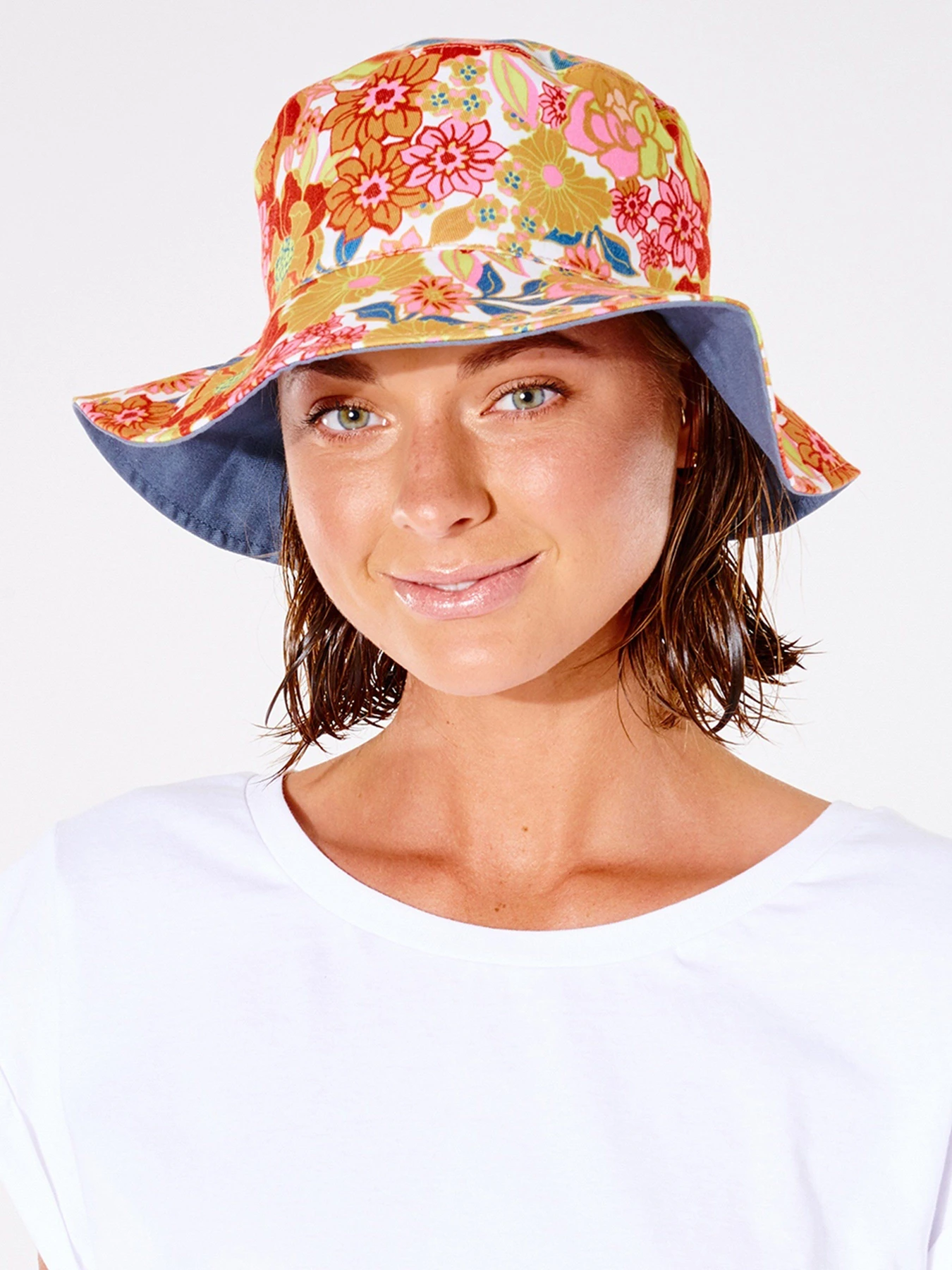 Шапки та кепки Rip Curl Wave Shapers Revo Bucket модель GHAIM1-3021 Фото