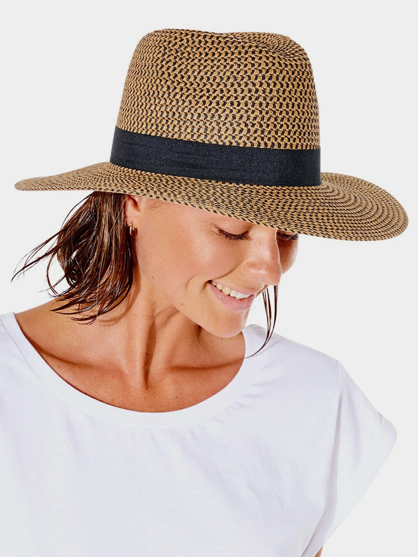 Шапки и кепки Rip Curl Dakota модель GHAFO1-5140 Чорний, коричневий Фото