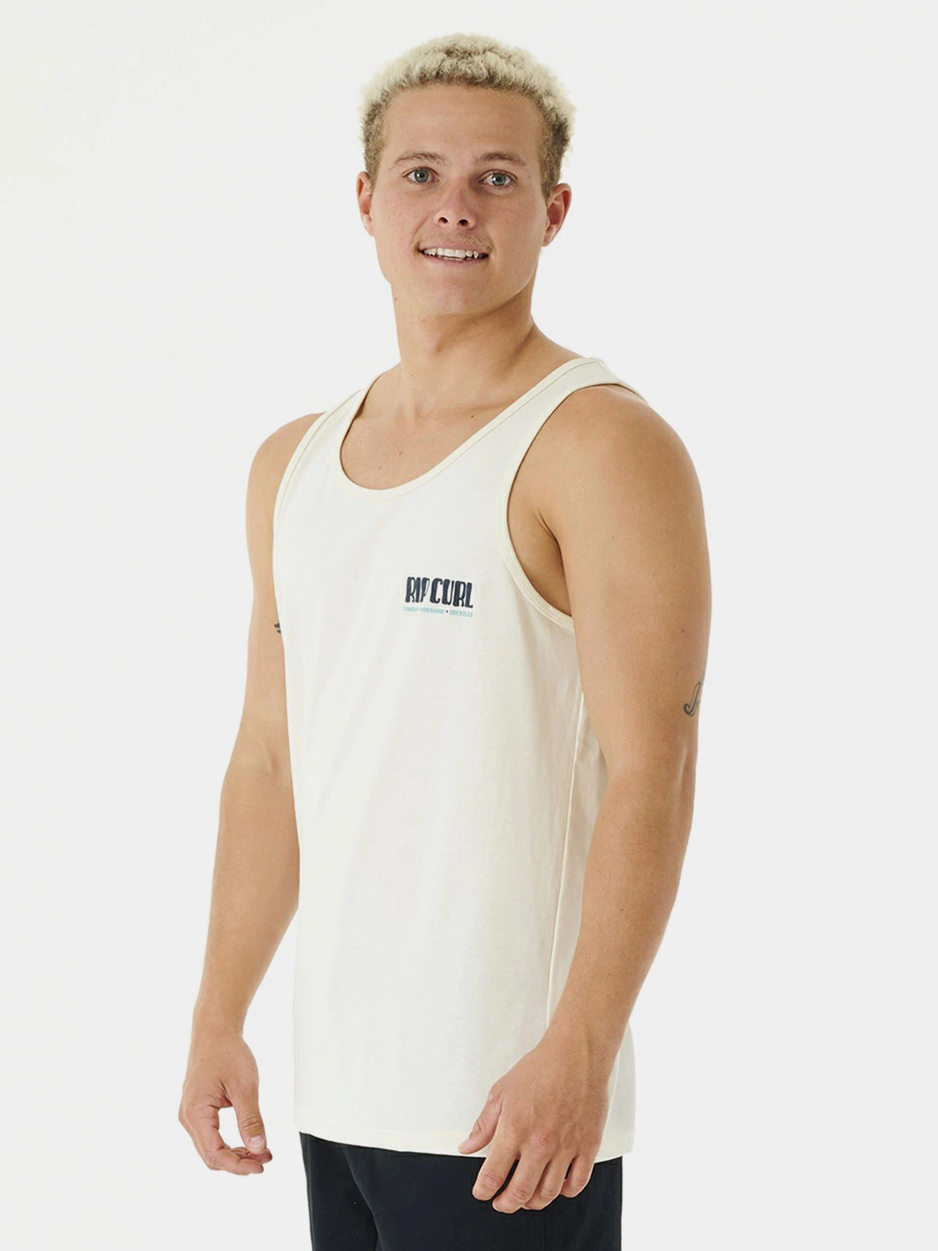 Футболки и поло Rip Curl модель 04RMTE-3021 Бежевий Футболки и поло Rip Curl модель 04RMTE-3021 Бежевий Фото
