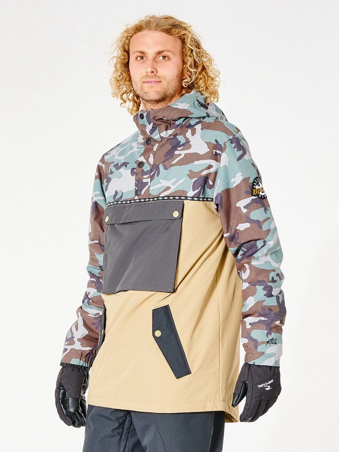 Куртки та дублянки Rip Curl Primative Anorak модель SCJCT4-9660 Мілітарі, пісочний Куртки та дублянки Rip Curl Primative Anorak модель SCJCT4-9660 Мілітарі, пісочний Фото
