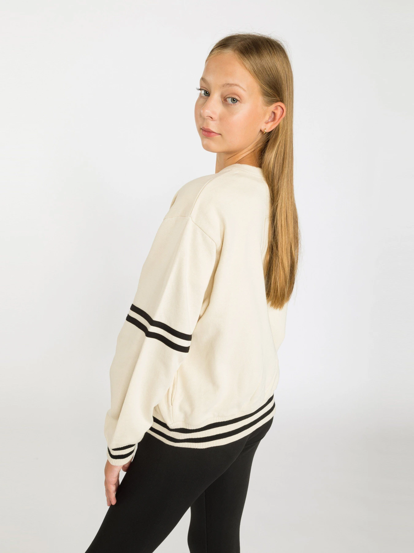 Свитры и кардиганы Reporter Young модель 223-0552G-22-230-1 Свитры и кардиганы Reporter Young модель 223-0552G-22-230-1 Фото