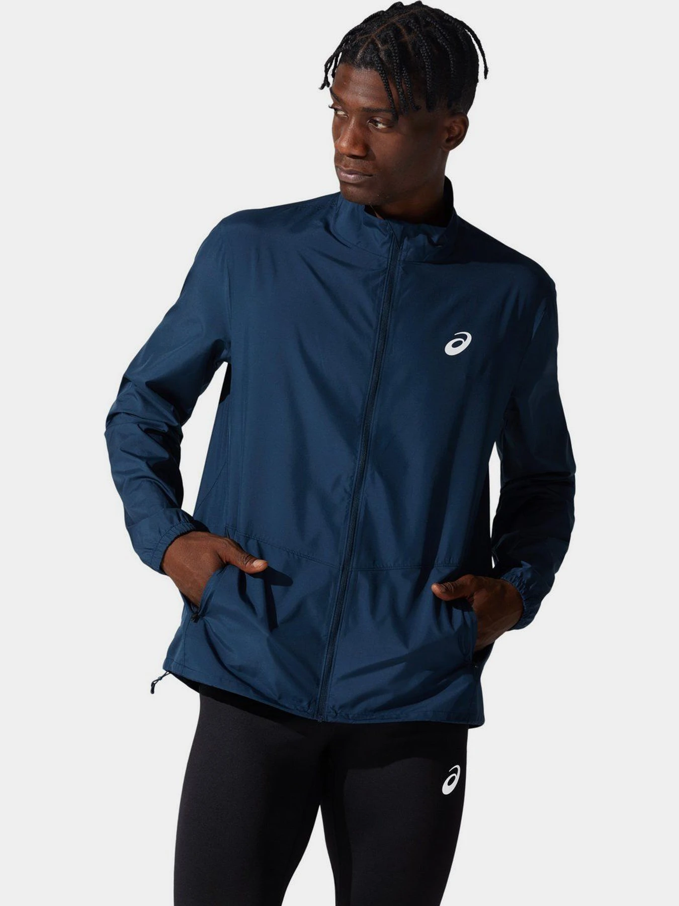 Куртки та дублянки Asics Core модель 2011C344-400 Куртки та дублянки Asics Core модель 2011C344-400 Фото