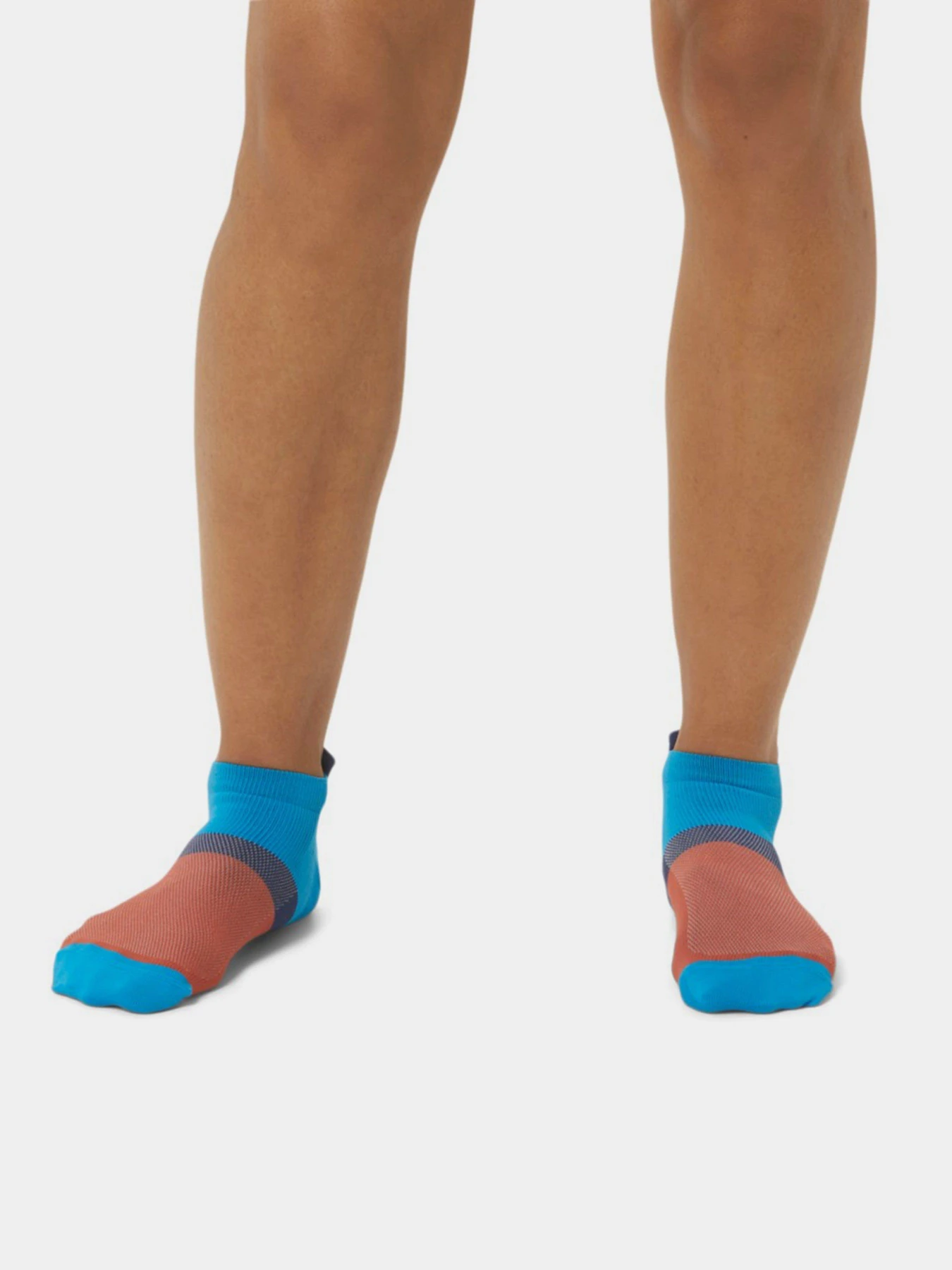 Шкарпетки та гольфи Asics 3ppk Color Block Ankle модель 3033B560-400 Синій Шкарпетки та гольфи Asics 3ppk Color Block Ankle модель 3033B560-400 Синій Фото