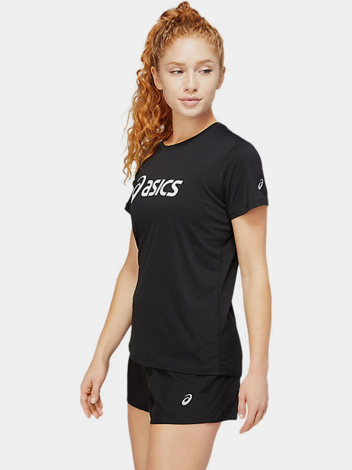 Футболки і поло Asics Core модель 2012C330-001 Чорний, білий Футболки і поло Asics Core модель 2012C330-001 Чорний, білий Фото