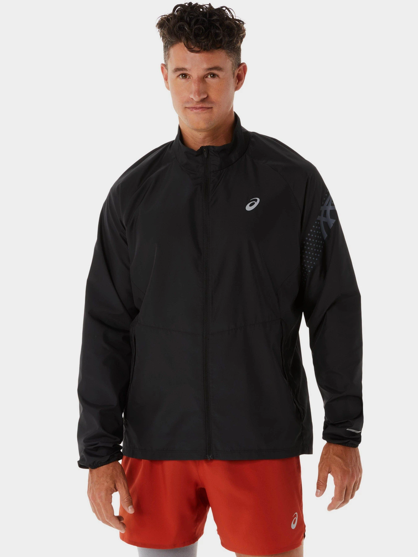 Куртки та дублянки Asics Icon модель 2011C733-001 Чорний Куртки та дублянки Asics Icon модель 2011C733-001 Чорний Фото