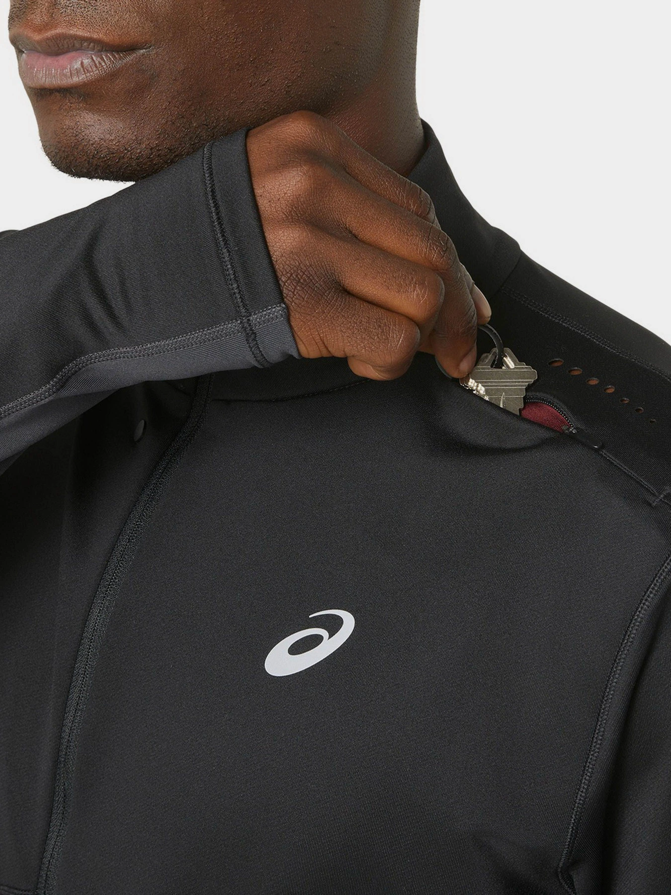 Худи и свитшоты Asics Winter Run 1/2 Zip Mid Layer модель 2011C882-001 Чорний, сірий Худи и свитшоты Asics Winter Run 1/2 Zip Mid Layer модель 2011C882-001 Чорний, сірий Фото