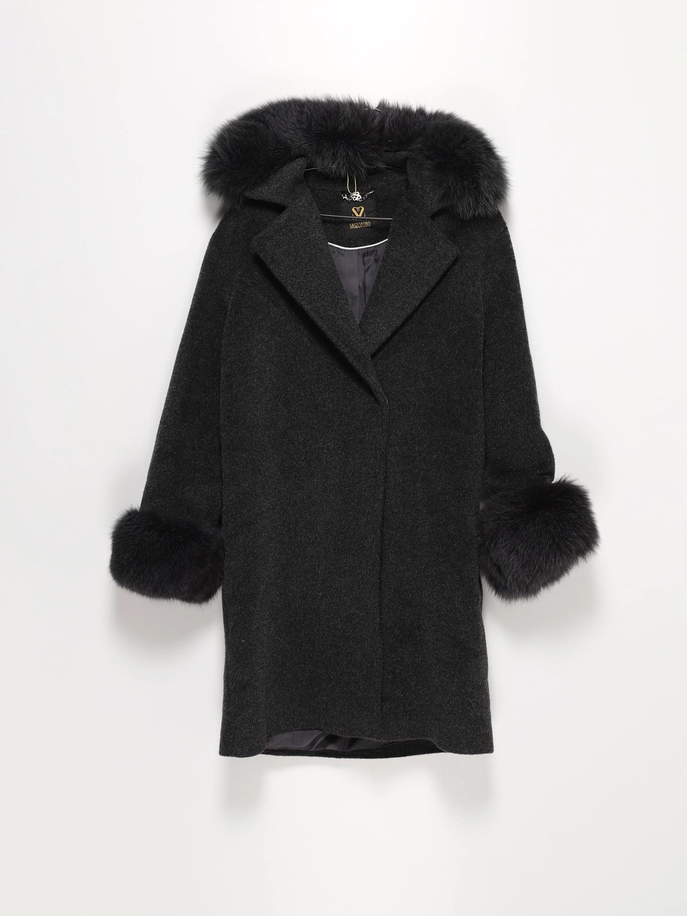 Пальто и плащи Sassofono модель A191-SF-511301-1 Антрацит Пальто и плащи Sassofono модель A191-SF-511301-1 Антрацит Фото