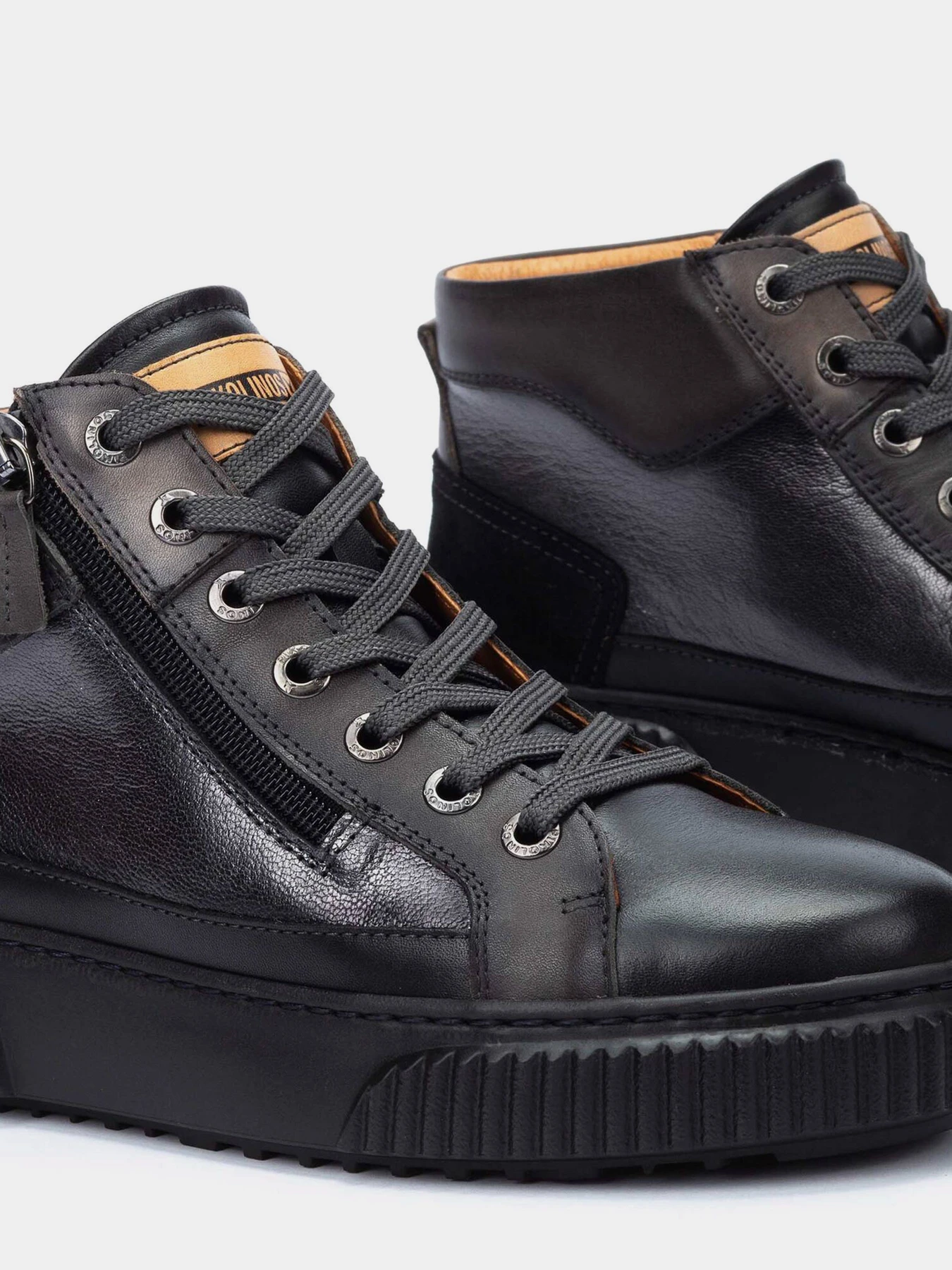Ботинки и сапоги PIKOLINOS модель W4Z-8584C1-BLACK Фото