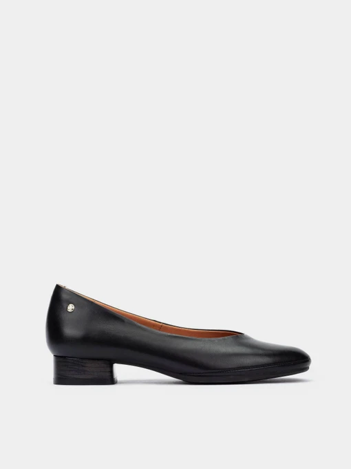 Туфлі та лофери PIKOLINOS модель HAW2N-5627CO-BLACK Фото