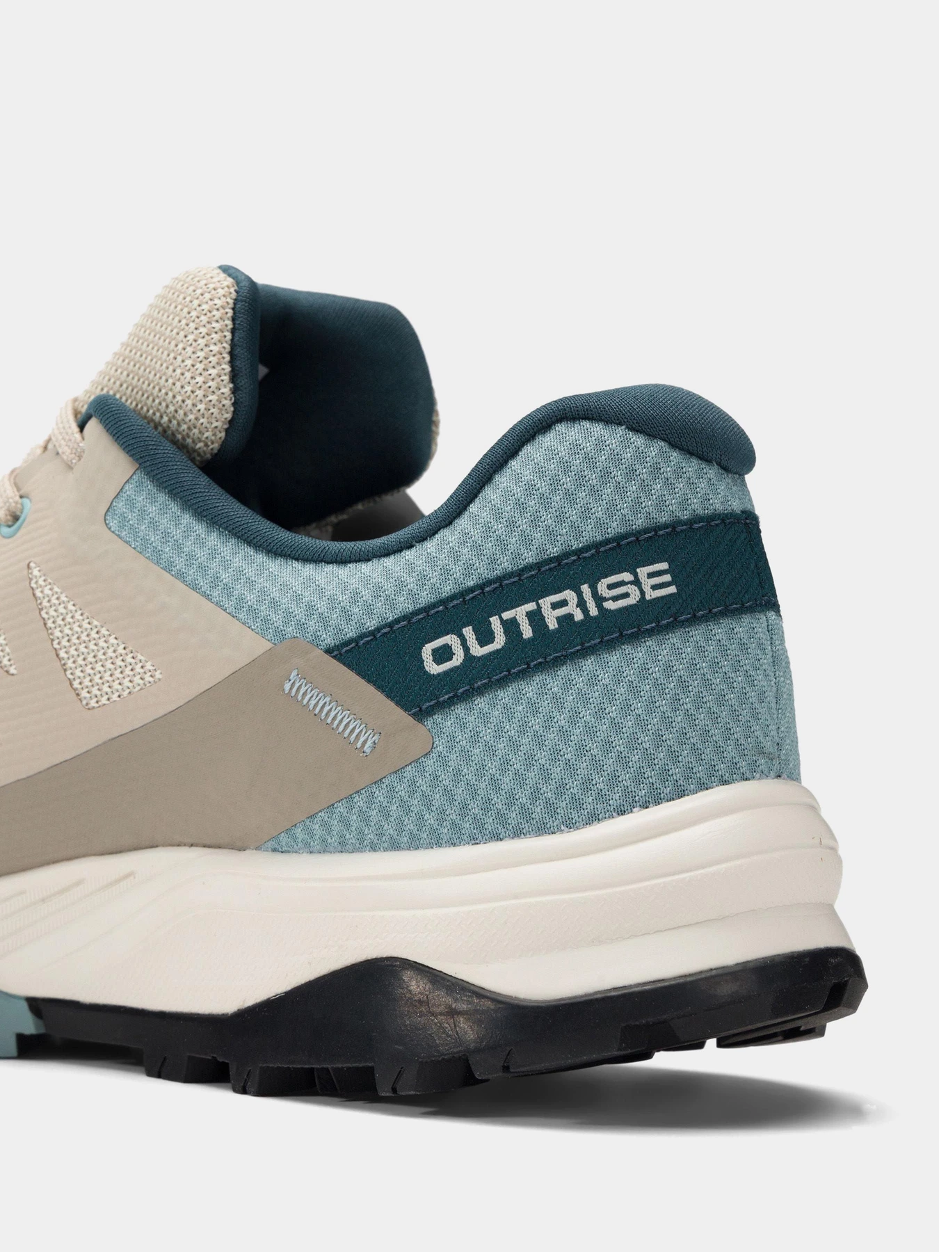 Кросівки SALOMON Outrise Gore-Tex Damesko модель L47142700 Кросівки SALOMON Outrise Gore-Tex Damesko модель L47142700 Фото
