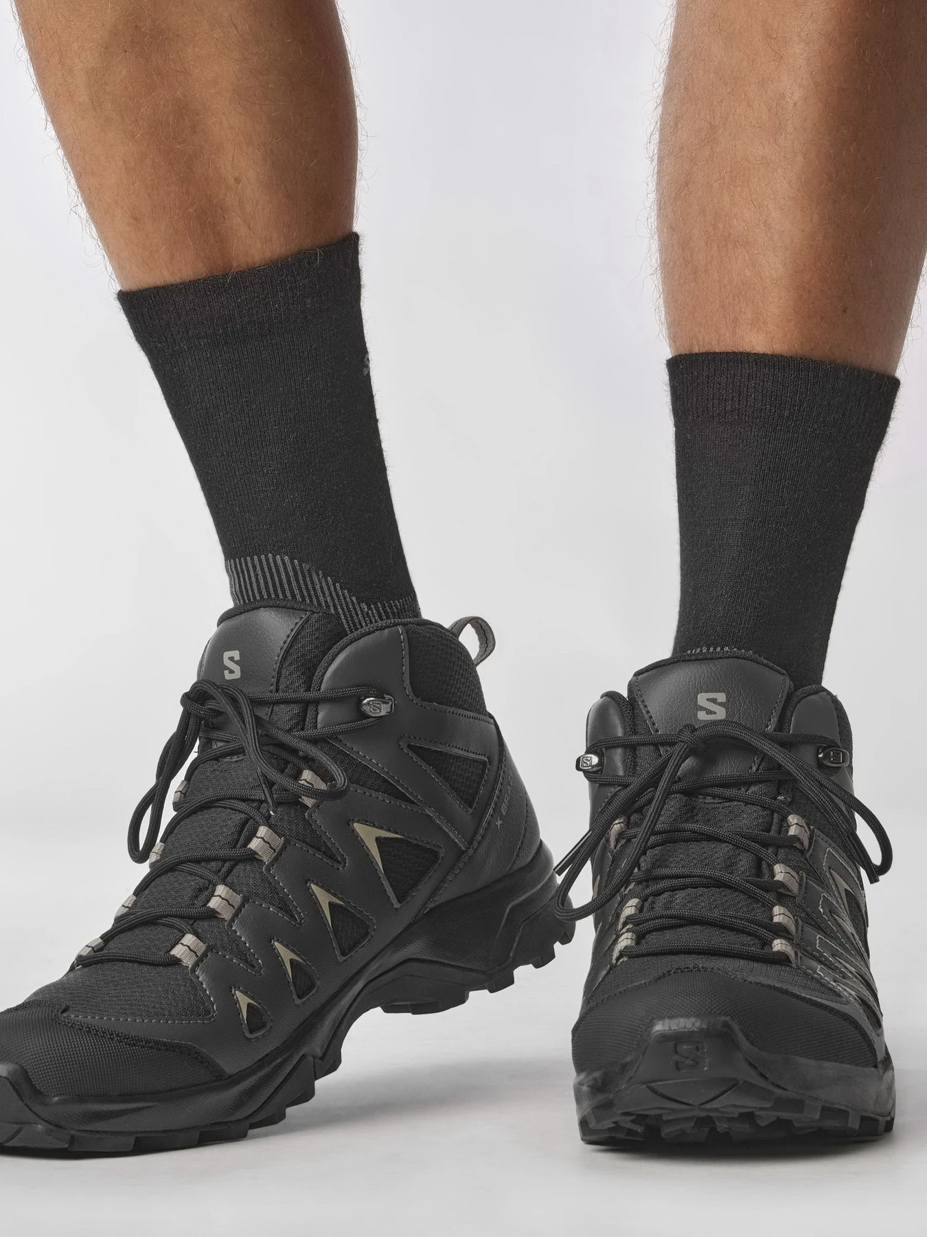 Ботинки и сапоги SALOMON X Braze Mid GORE-TEX модель L47174800 Ботинки и сапоги SALOMON X Braze Mid GORE-TEX модель L47174800 Фото