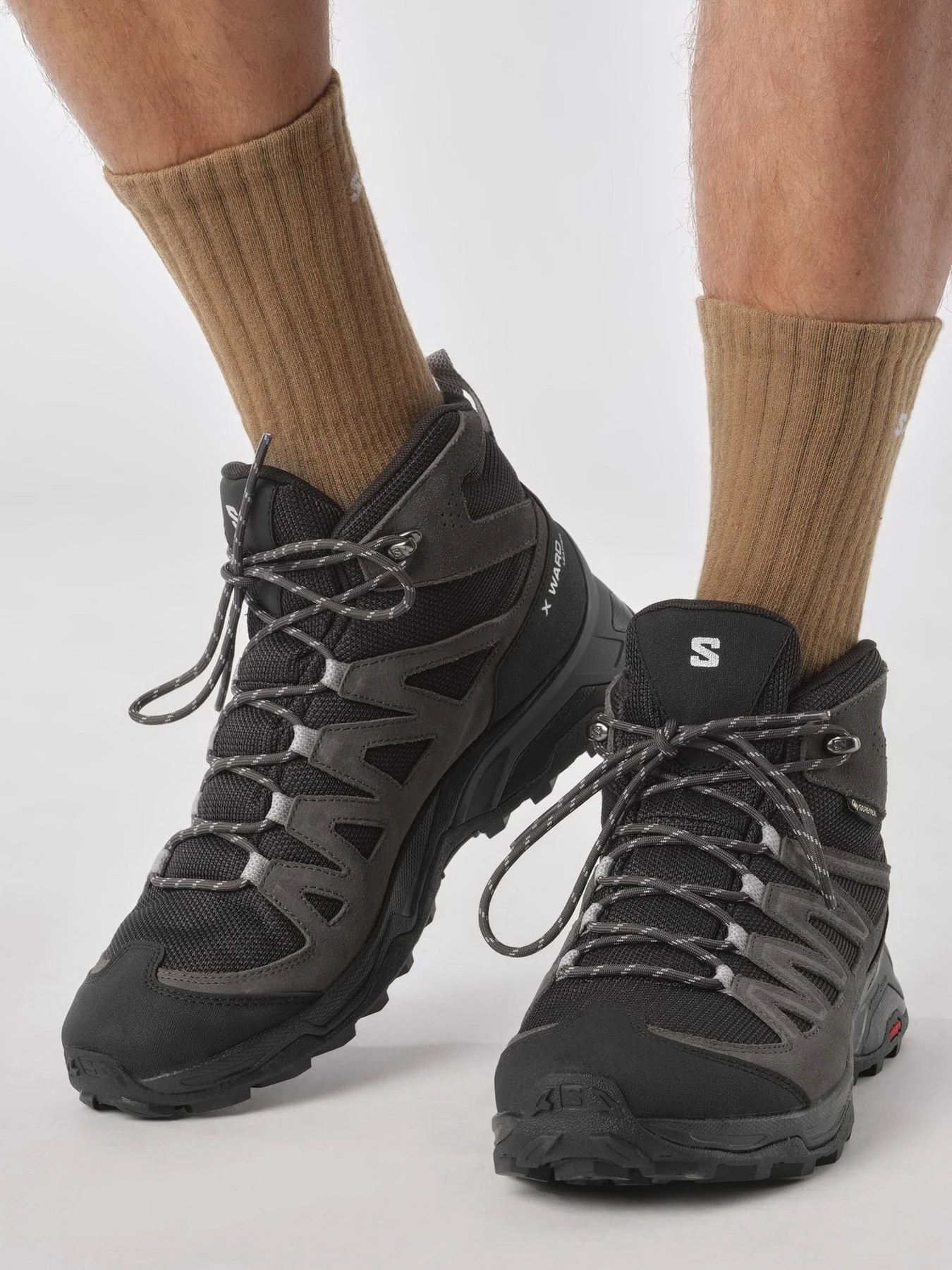 Ботинки и сапоги SALOMON X Ward Leather Mid GORE-TEX модель L47181700 Ботинки и сапоги SALOMON X Ward Leather Mid GORE-TEX модель L47181700 Фото